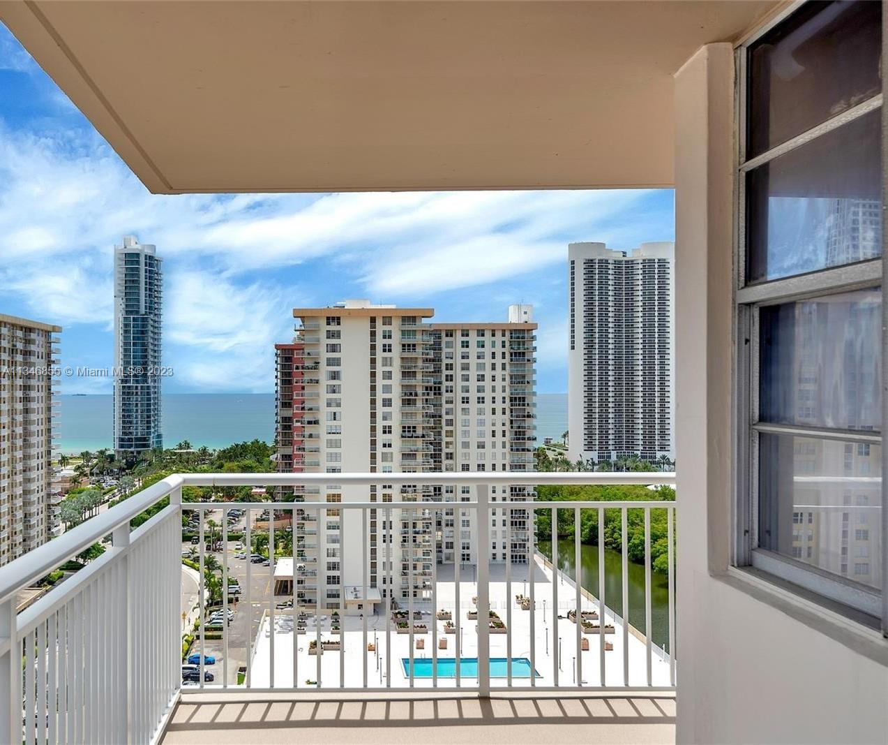 250 174th St, Sunny Isles Beach, Florida 33160, 2 Bedrooms Bedrooms, ,2 BathroomsBathrooms,Residential,Sold,WINSTON TOWERS,174th St,A11346855