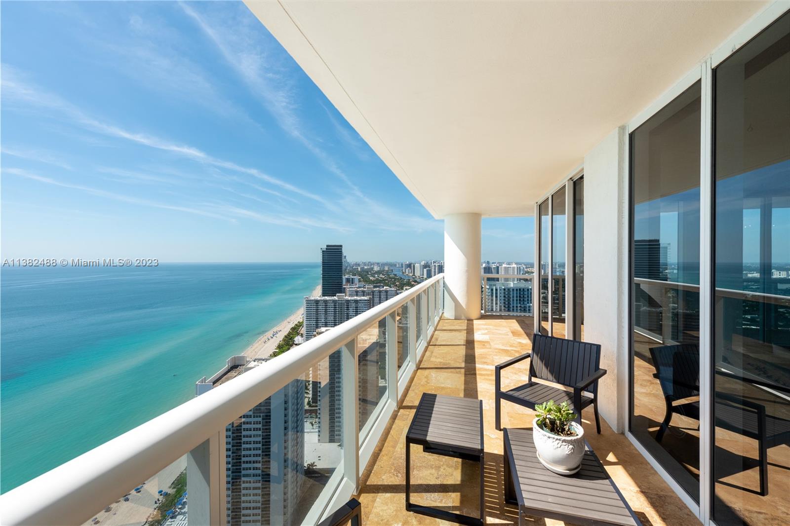 1850 Ocean Dr, Hallandale Beach, Florida 33009, 3 Bedrooms Bedrooms, ,3 BathroomsBathrooms,Residential,Sold,BEACH CLUB CONDO 1,Ocean Dr,A11382488