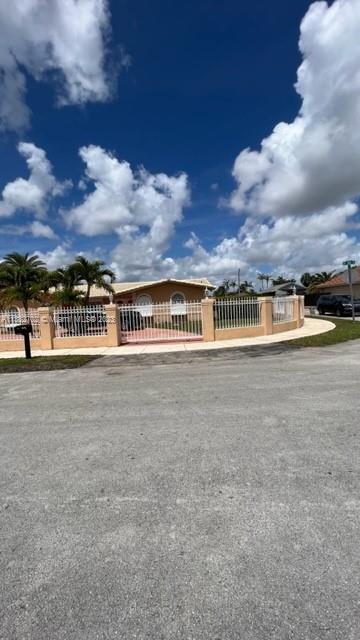 9955 30th St, Miami, Florida 33165, 5 Bedrooms Bedrooms, ,3 BathroomsBathrooms,Residential,Sold,GEE PEE SUB,30th St,A11382702