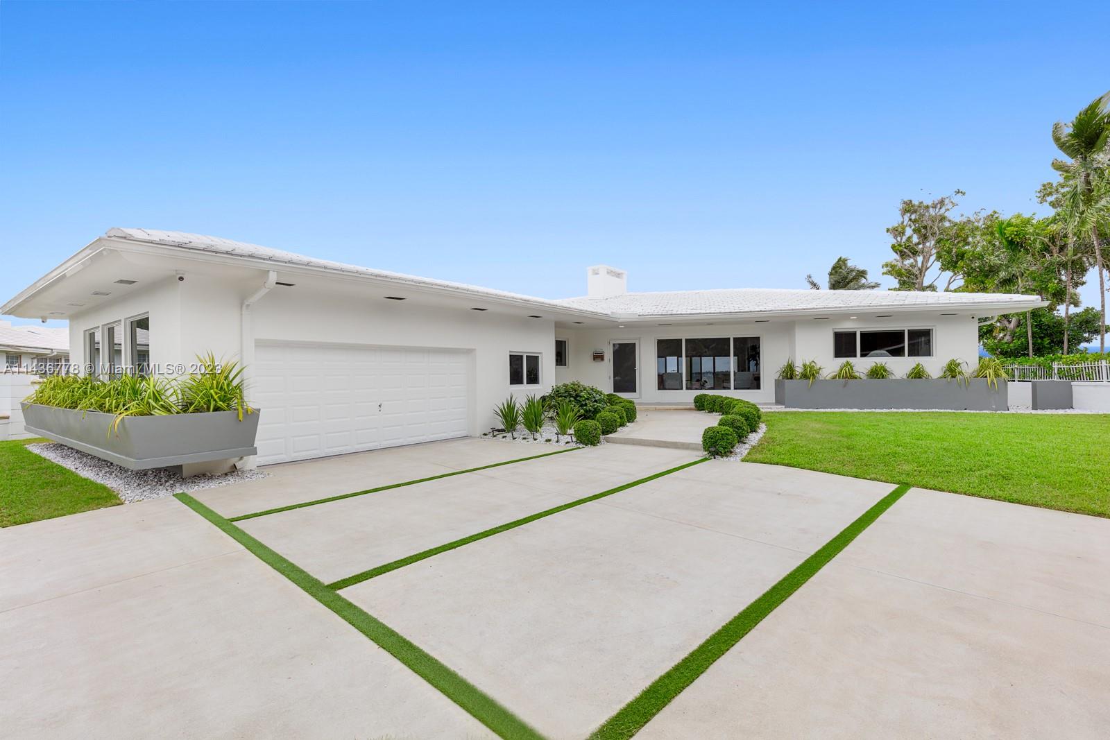 9707 13th Ave, Miami Shores, Florida 33138, 4 Bedrooms Bedrooms, ,3 BathroomsBathrooms,Residential,Sold,EARLETON SHORES,13th Ave,A11436778