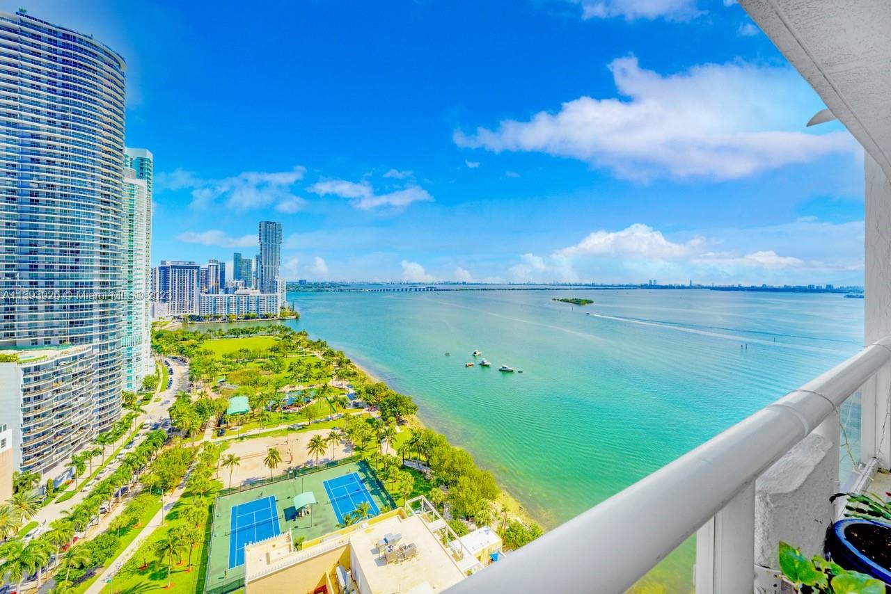 1717 Bayshore Dr, Miami, Florida 33132, 1 Bedroom Bedrooms, ,1 BathroomBathrooms,Residential,Sold,The Grand Condominium,Bayshore Dr,A11393926