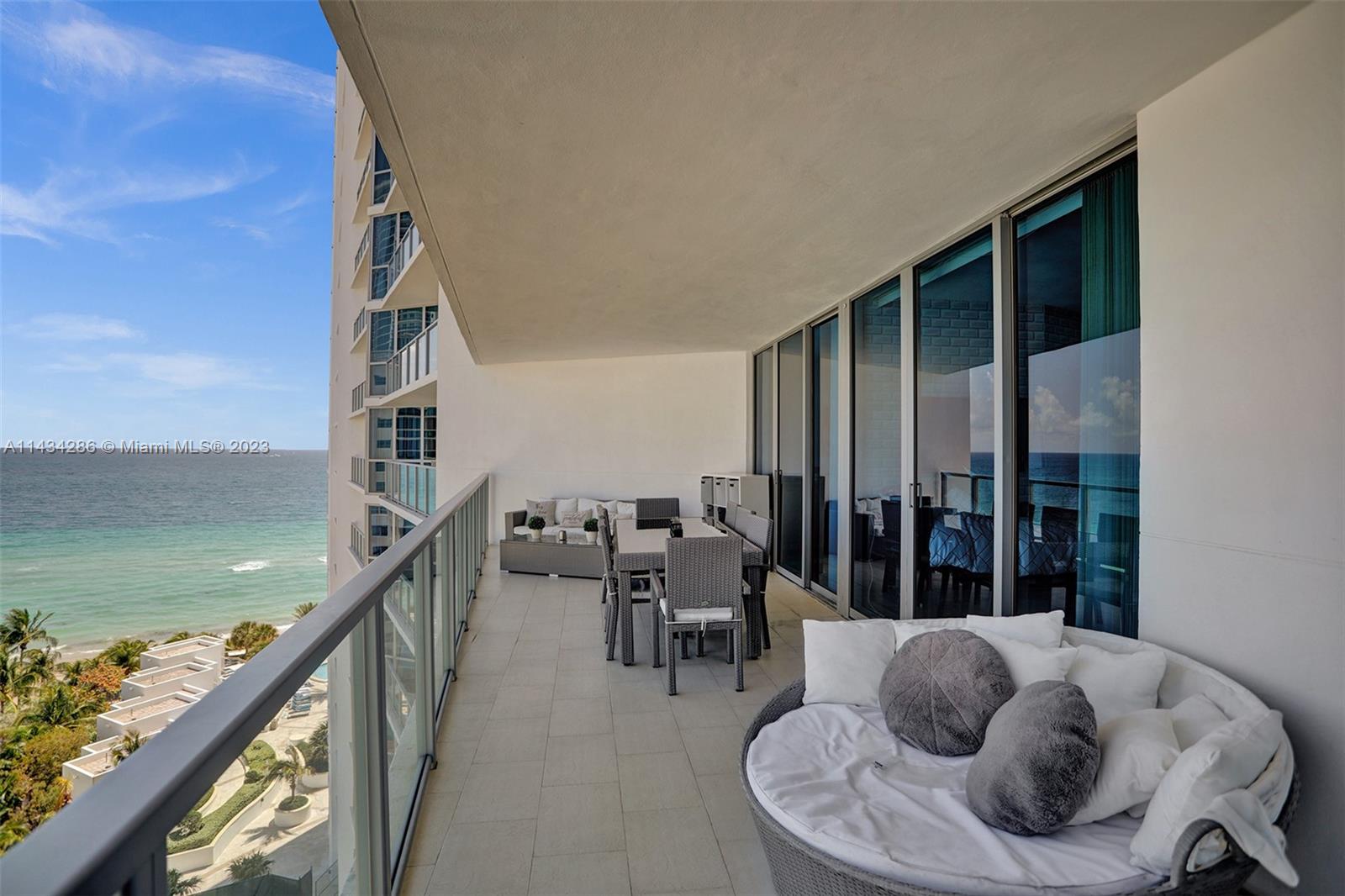 3101 Ocean Dr, Hollywood, Florida 33019, 2 Bedrooms Bedrooms, ,2 BathroomsBathrooms,Residential,Sold,Ocean Palms,Ocean Dr,A11434286