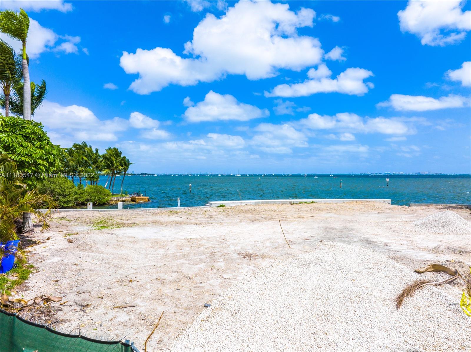 3323 Poinciana Ave, Miami, Florida 33133, 6 Bedrooms Bedrooms, ,6 BathroomsBathrooms,Residential,Sold,FOUR WAY LODGE ESTS 2ND A,Poinciana Ave,A11180547