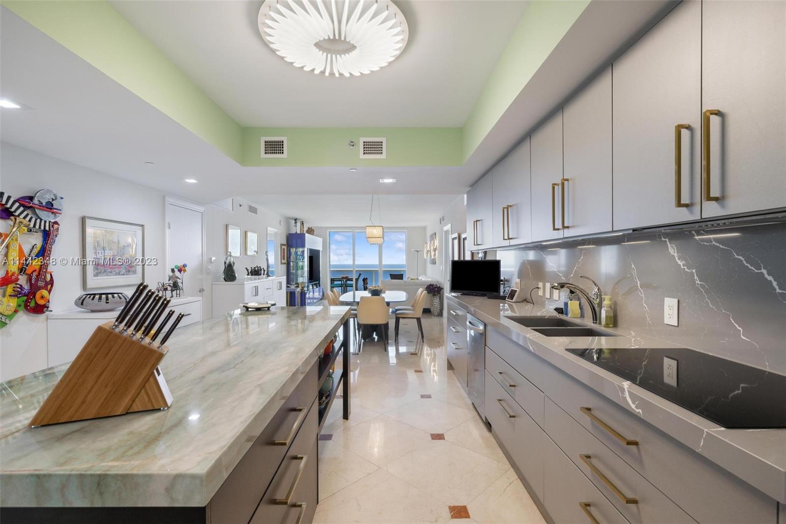 1850 Ocean Dr, Hallandale Beach, Florida 33009, 3 Bedrooms Bedrooms, ,3 BathroomsBathrooms,Residential,Sold,BEACH CLUB ONE CONDO,Ocean Dr,A11442348