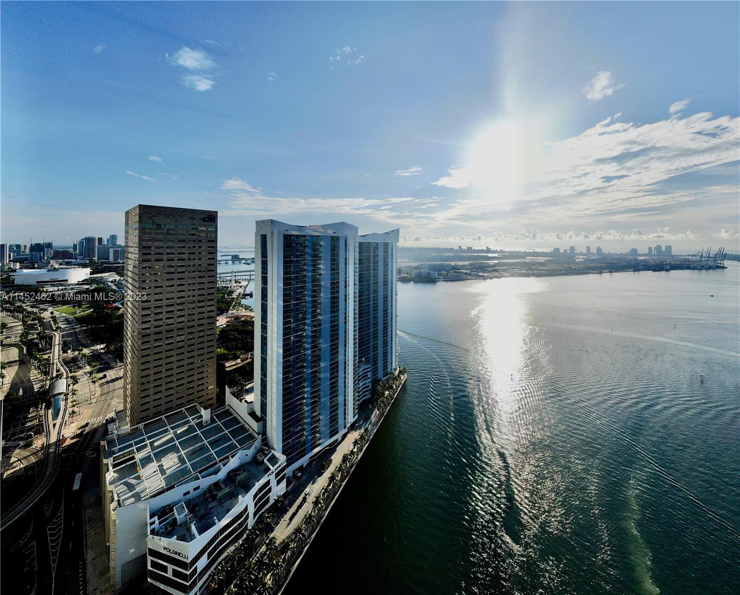 325 Biscayne Blvd, Miami, Florida 33131, 1 Bedroom Bedrooms, ,1 BathroomBathrooms,Residential,Sold,ONE MIAMI,Biscayne Blvd,A11452462