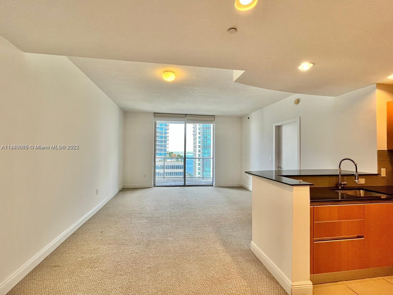 1060 Brickell Ave, Miami, Florida 33131, 1 Bedroom Bedrooms, ,1 BathroomBathrooms,Residential,Sold,1060 Brickell,Brickell Ave,A11449075