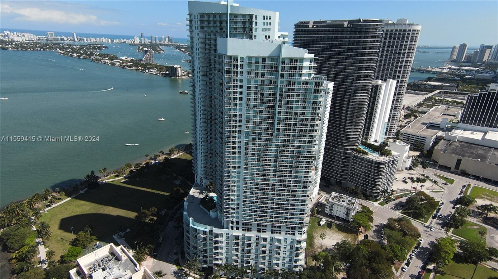 1900 Bayshore Dr, Miami, Florida 33132, 2 Bedrooms Bedrooms, ,2 BathroomsBathrooms,Residential Lease,For Rent,QUANTUM ON THE BAY CONDO,Bayshore Dr,A11559415