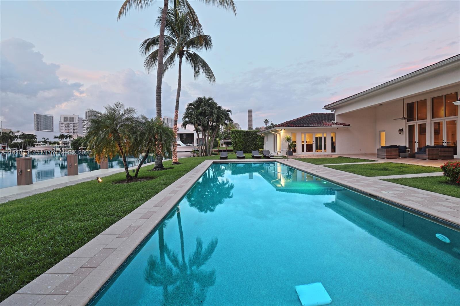 400 Sunset Dr, Hallandale Beach, Florida 33009, 6 Bedrooms Bedrooms, ,6 BathroomsBathrooms,Residential,Sold,GOLDEN ISLES SEC,Sunset Dr,A11418836