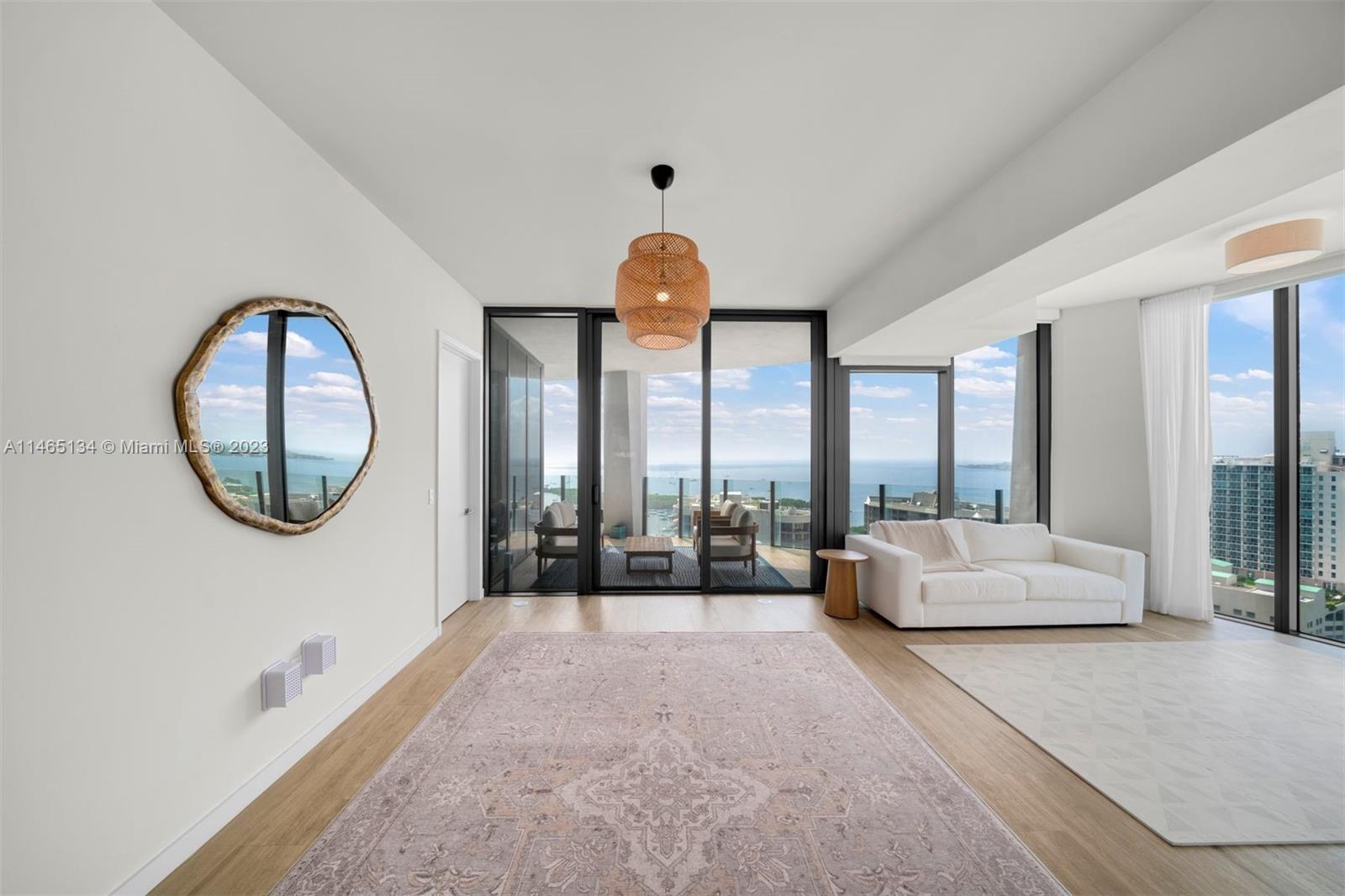 2831 Bayshore Dr, Miami, Florida 33133, 2 Bedrooms Bedrooms, ,2 BathroomsBathrooms,Residential,Sold,Park Grove,Bayshore Dr,A11465134