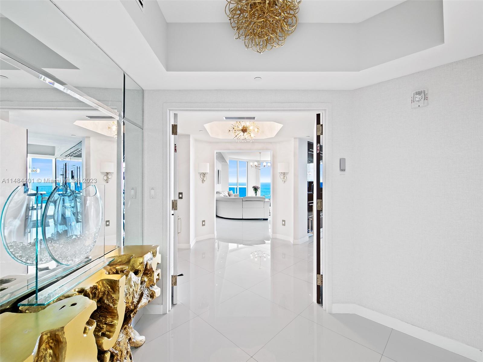 2711 Ocean Dr, Hollywood, Florida 33019, 3 Bedrooms Bedrooms, ,3 BathroomsBathrooms,Residential,Sold,Trump Hollywood,Ocean Dr,A11484401