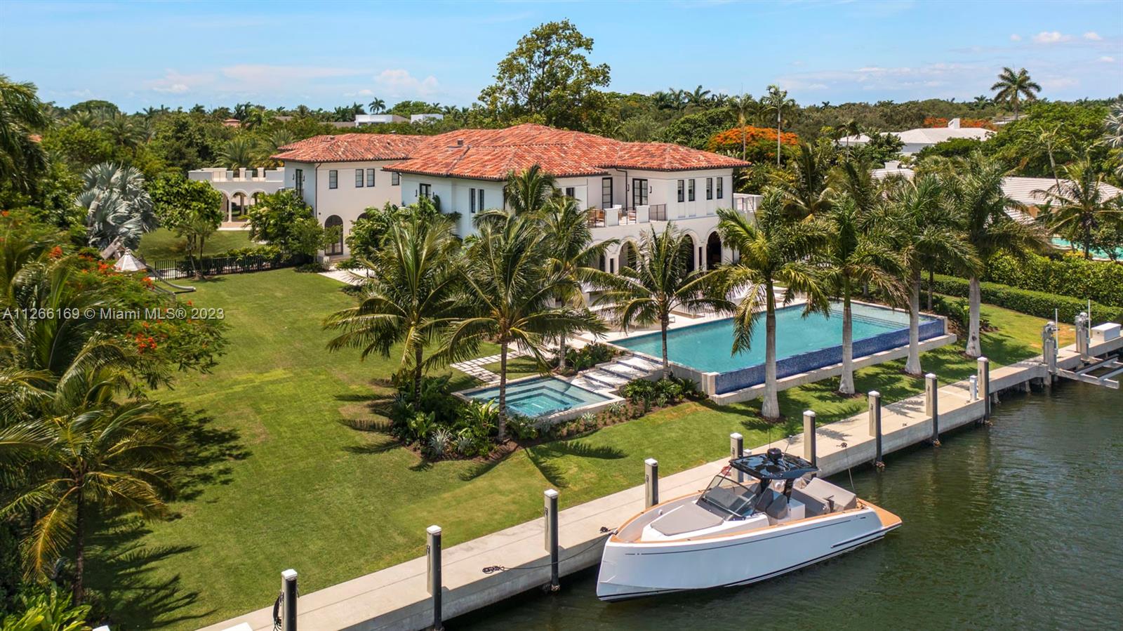 325 Leucadendra Dr, Coral Gables, Florida 33156, 9 Bedrooms Bedrooms, ,9 BathroomsBathrooms,Residential,Sold,GABLES ESTATES NO 2,Leucadendra Dr,A11266169
