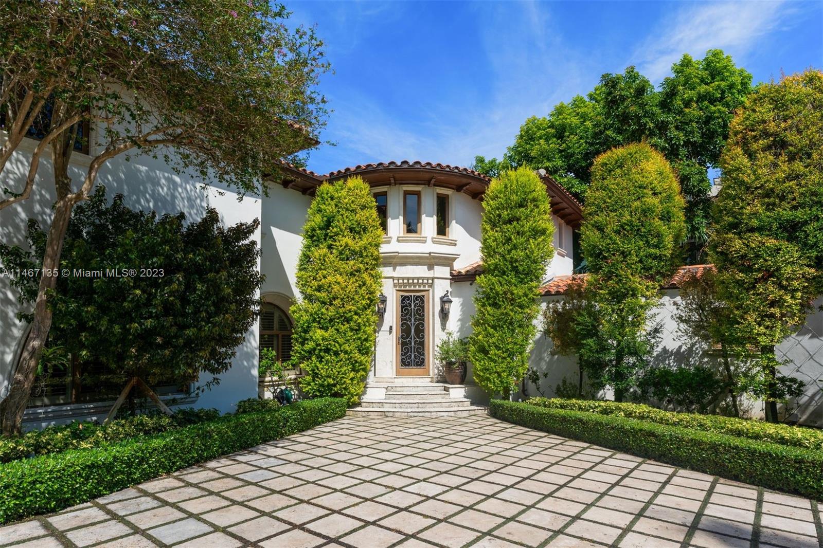 2201 Sunset Dr, Miami Beach, Florida 33140, 5 Bedrooms Bedrooms, ,5 BathroomsBathrooms,Residential,Sold,SUNSET ISLANDS ISLAND NO,Sunset Dr,A11467135