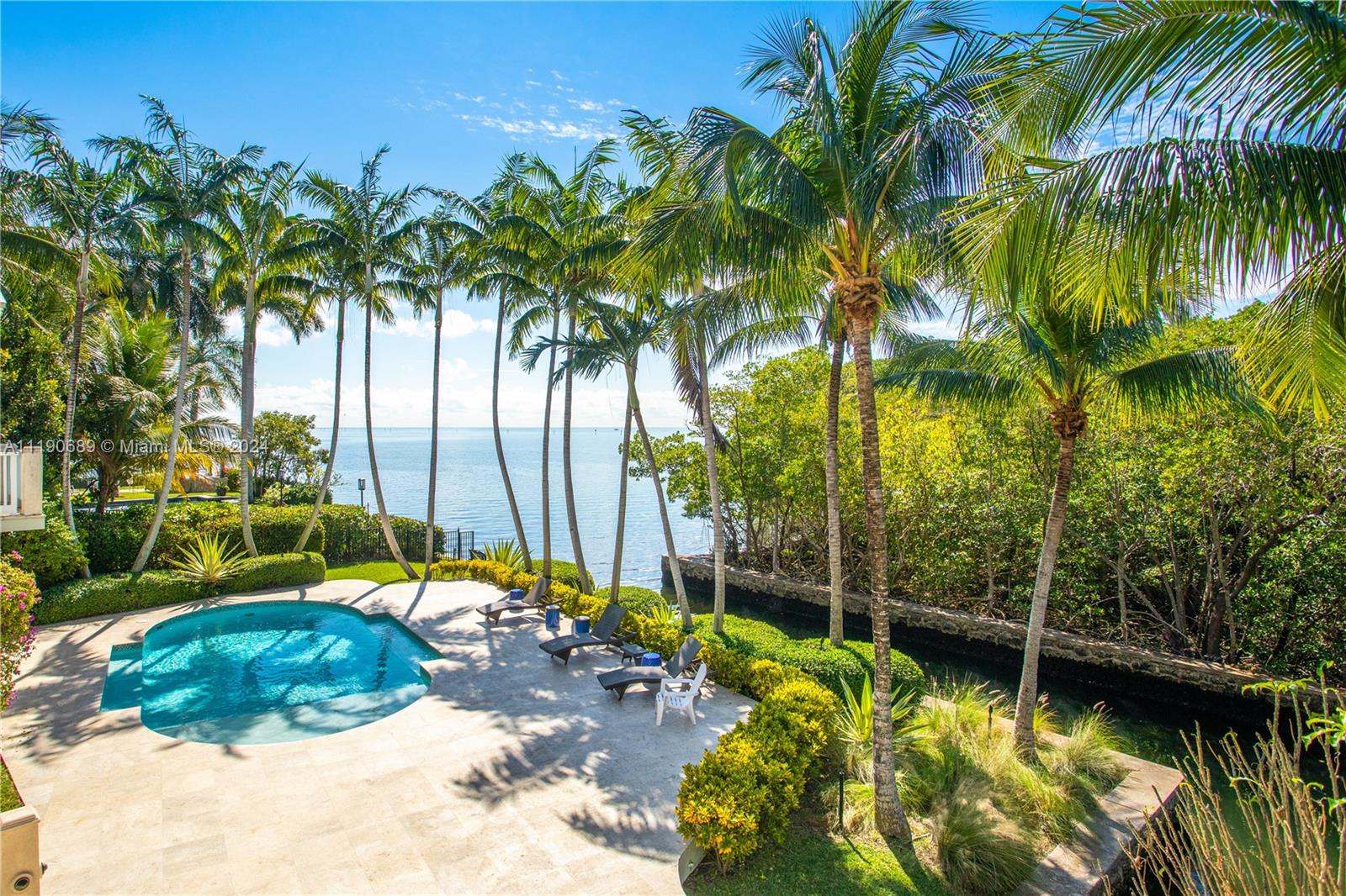 3090 Munroe Dr, Miami, Florida 33133, 5 Bedrooms Bedrooms, ,6 BathroomsBathrooms,Residential,For Sale,BISC CAMP,Munroe Dr,A11190689