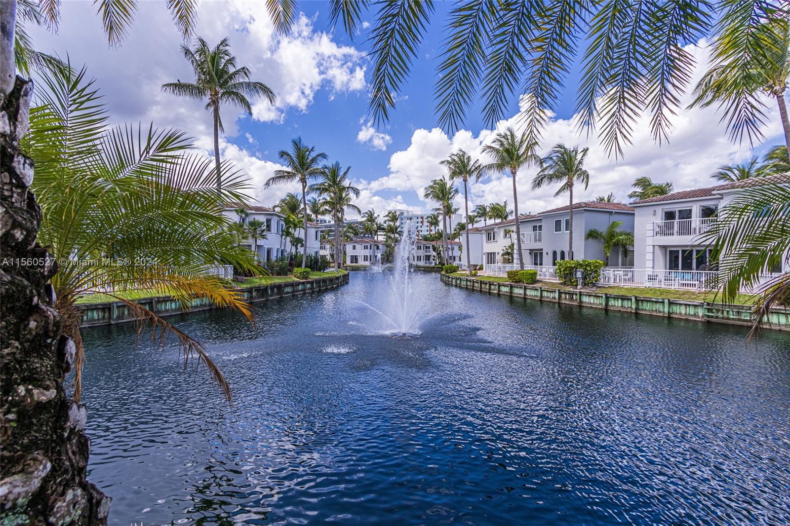 21010 32nd Ave, Aventura, Florida 33180, 3 Bedrooms Bedrooms, ,2 BathroomsBathrooms,Residential,Sold,AVENTURA LAKES - PHASE II,32nd Ave,A11560527