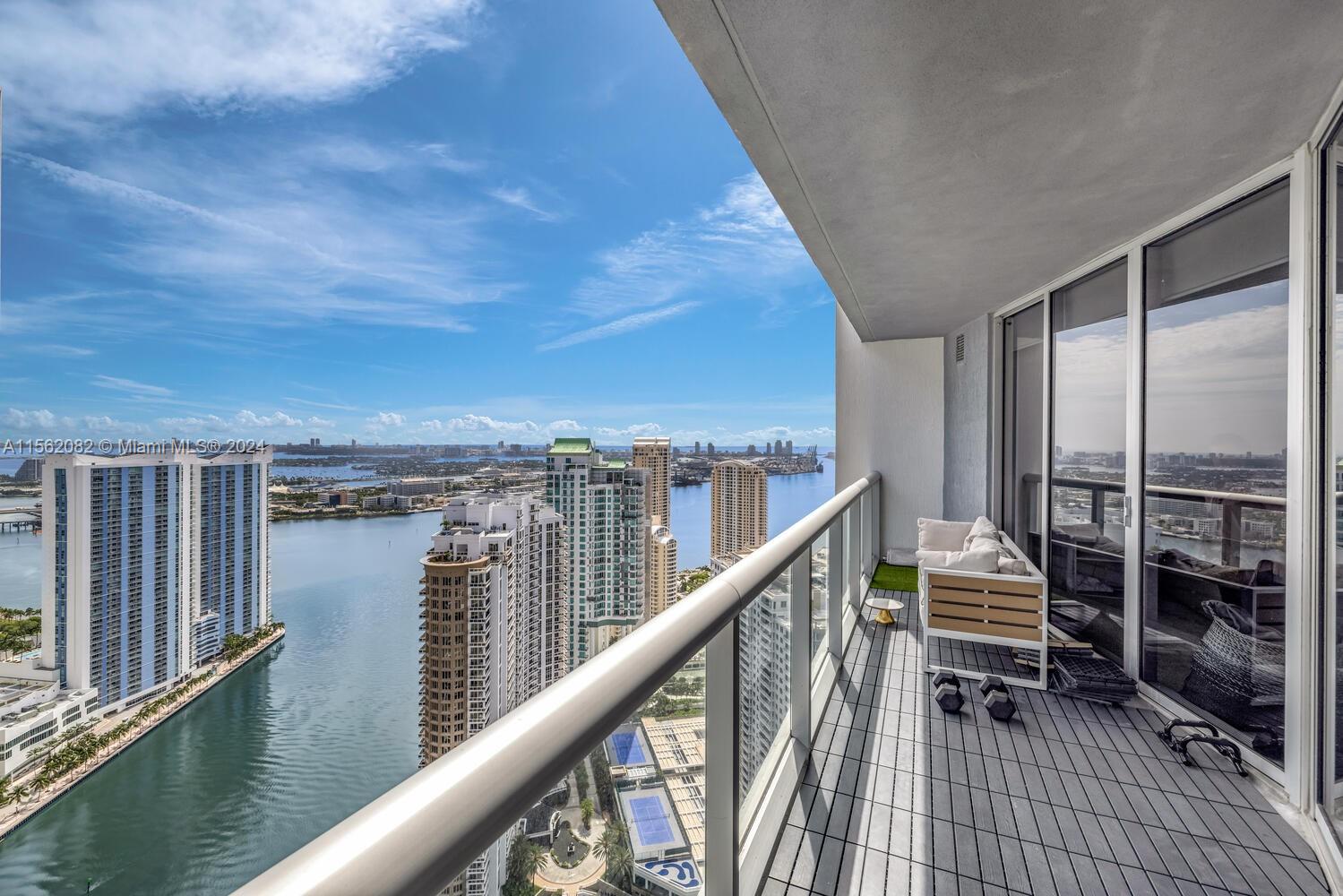495 Brickell Ave, Miami, Florida 33131, 1 Bedroom Bedrooms, ,1 BathroomBathrooms,Residential Lease,For Rent,ICON BRICKELL NO TWO,Brickell Ave,A11562082