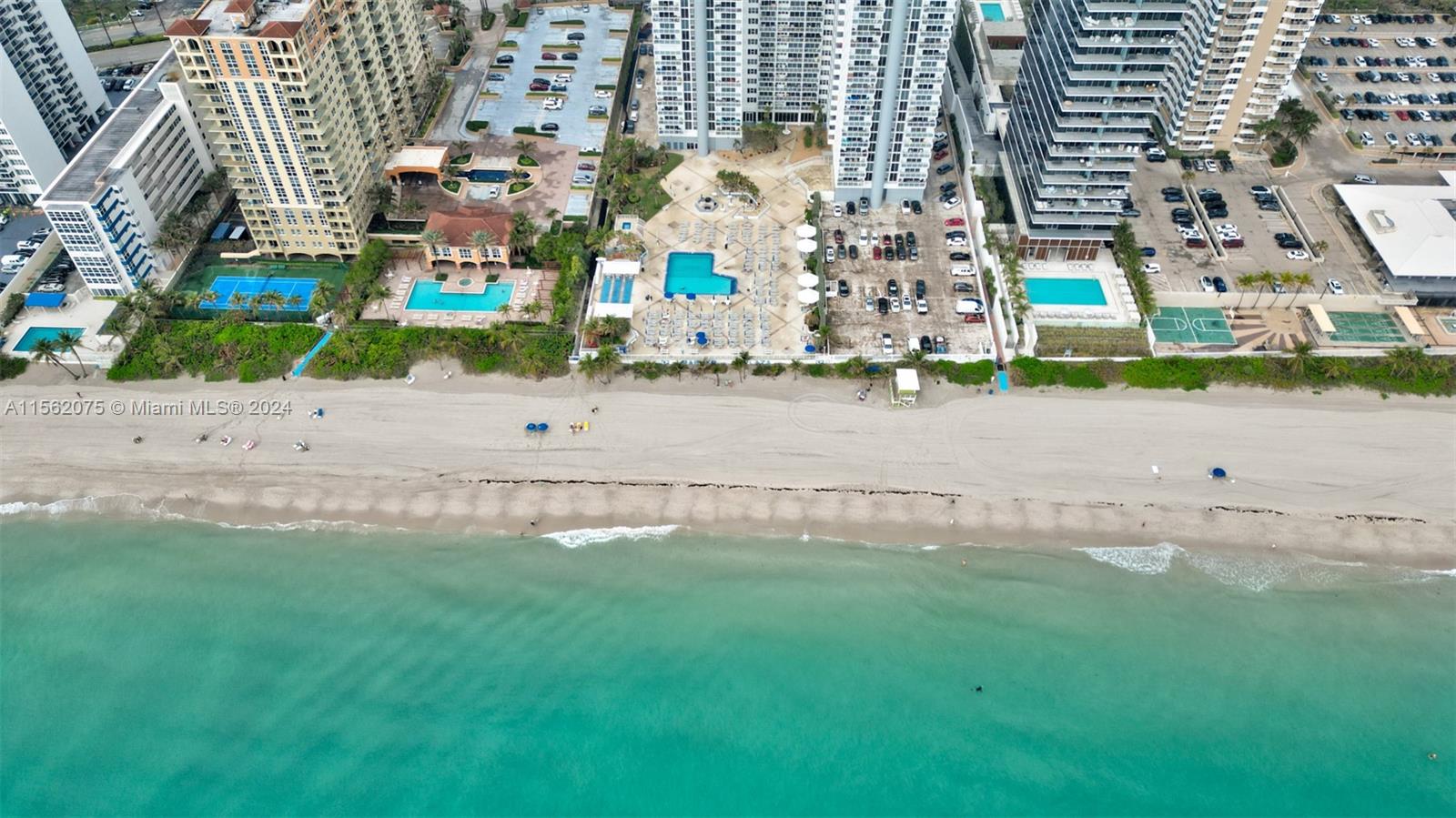 2030 Ocean Dr, Hallandale Beach, Florida 33009, 2 Bedrooms Bedrooms, ,2 BathroomsBathrooms,Residential,Sold,Parker Plaza,Ocean Dr,A11562075