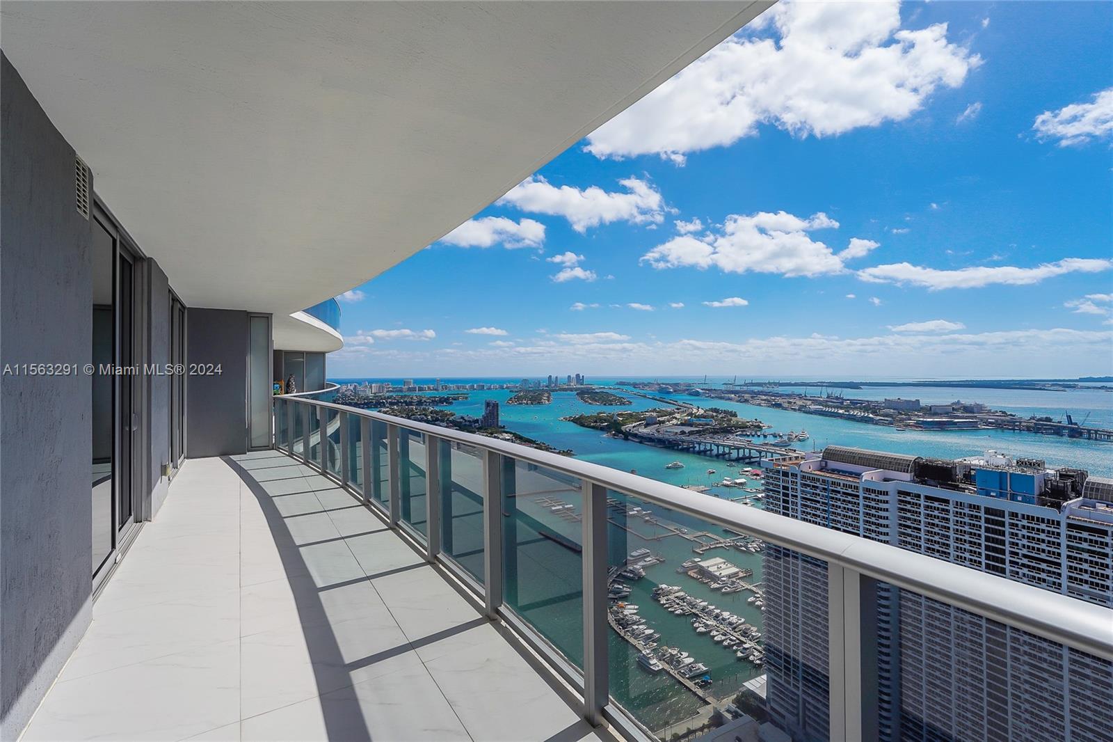 488 18th St, Miami, Florida 33132, 2 Bedrooms Bedrooms, ,2 BathroomsBathrooms,Residential,Sold,ARIA ON THE BAY,18th St,A11563291