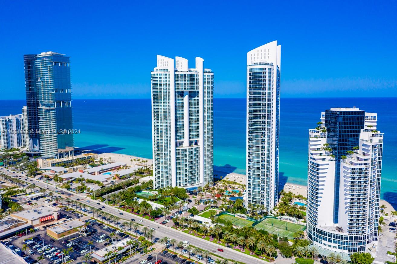 18201 Collins Ave, Sunny Isles Beach, Florida 33160, 3 Bedrooms Bedrooms, ,3 BathroomsBathrooms,Residential Lease,For Rent,TRUMP ROYALE CONDO,Collins Ave,A11564698