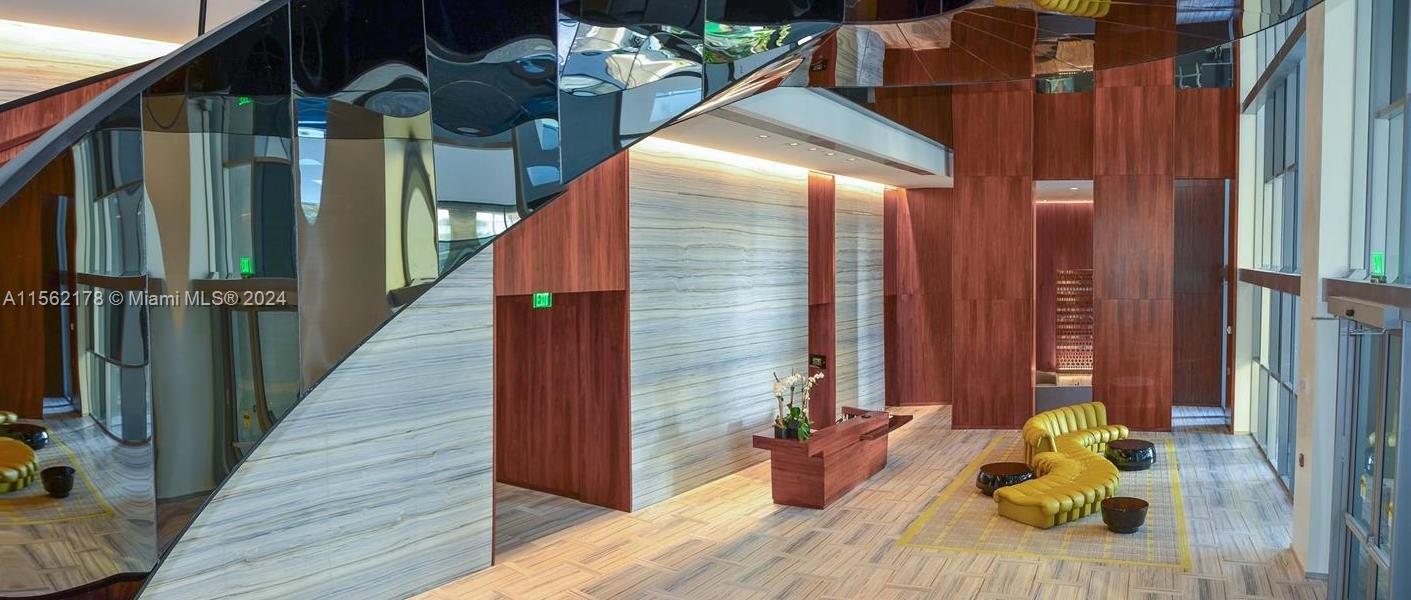 1300 Brickell Bay Dr, Miami, Florida 33131, 2 Bedrooms Bedrooms, ,2 BathroomsBathrooms,Residential,Sold,Brickell House,Brickell Bay Dr,A11562178