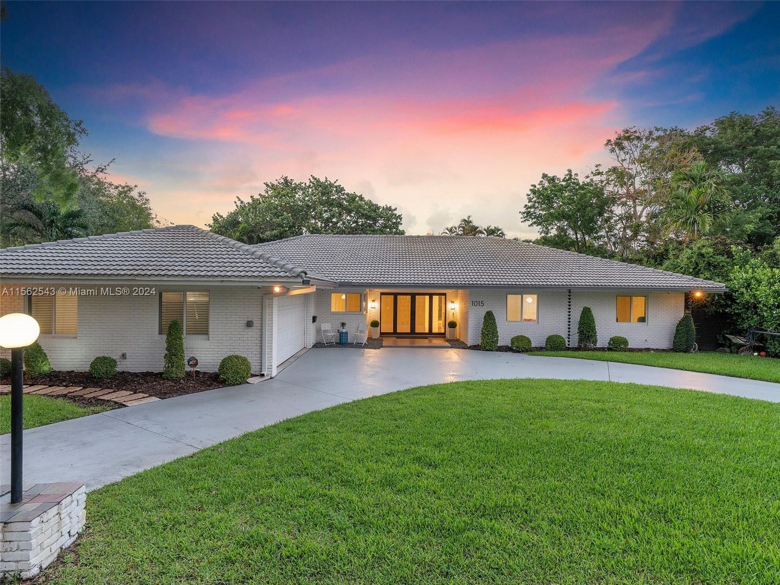 1015 93rd St, Miami Shores, Florida 33138, 4 Bedrooms Bedrooms, ,3 BathroomsBathrooms,Residential,For Sale,BELVIDERE PARK,93rd St,A11562543