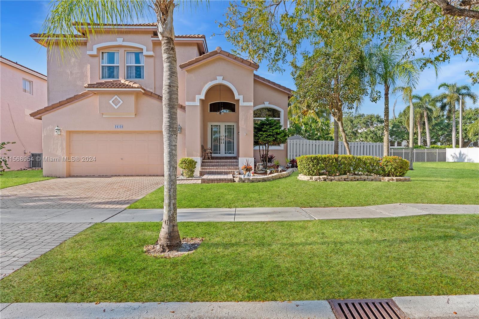 18438 9th St, Pembroke Pines, Florida 33029, 4 Bedrooms Bedrooms, ,3 BathroomsBathrooms,Residential,Sold,CHAPEL LAKE ESTATES,9th St,A11568954