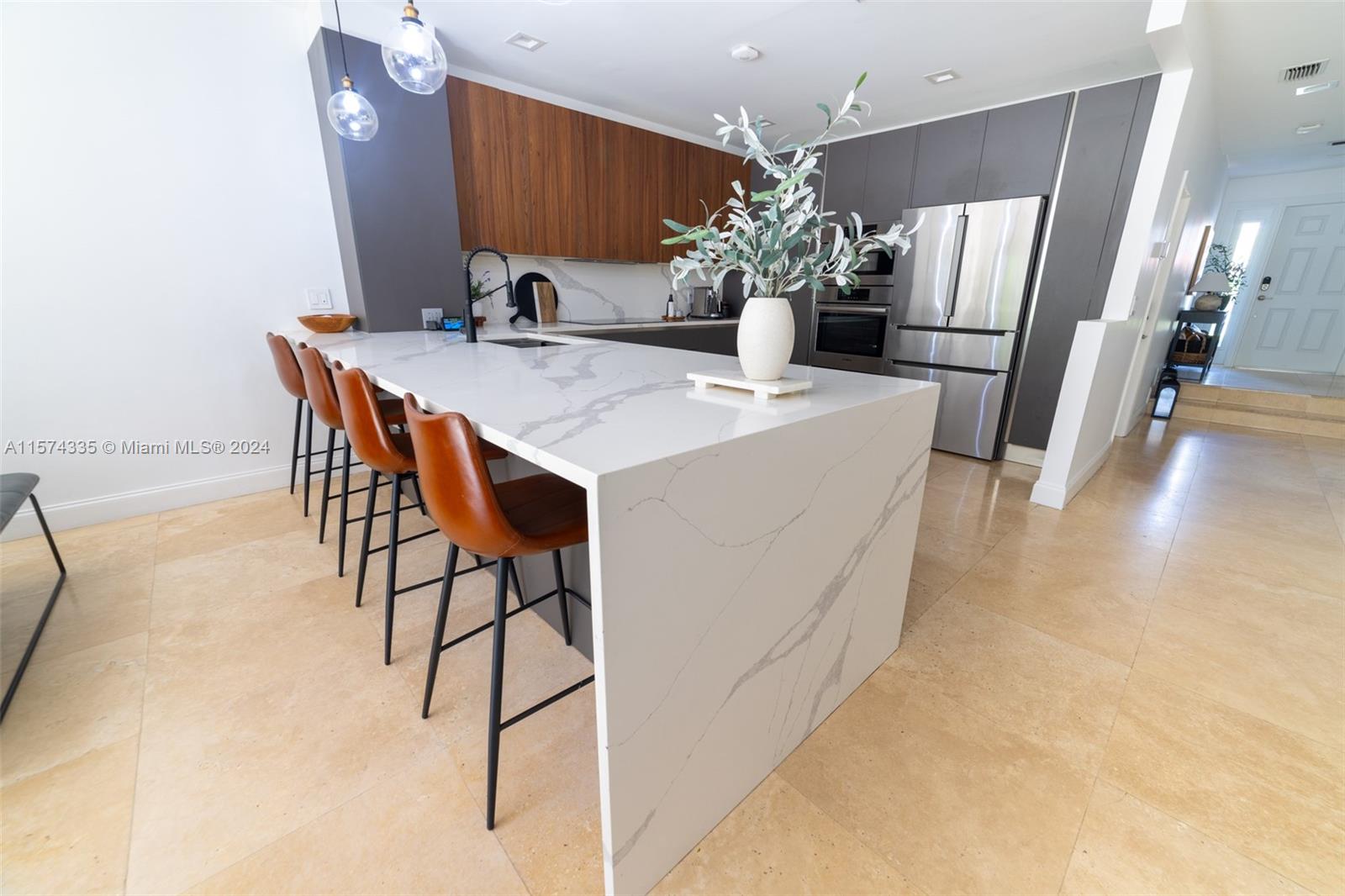 21387 Marina Cove Cir, Aventura, Florida 33180, 4 Bedrooms Bedrooms, ,3 BathroomsBathrooms,Residential Lease,For Rent,MARINA COVE AT HARBOR VIL,Marina Cove Cir,A11574335