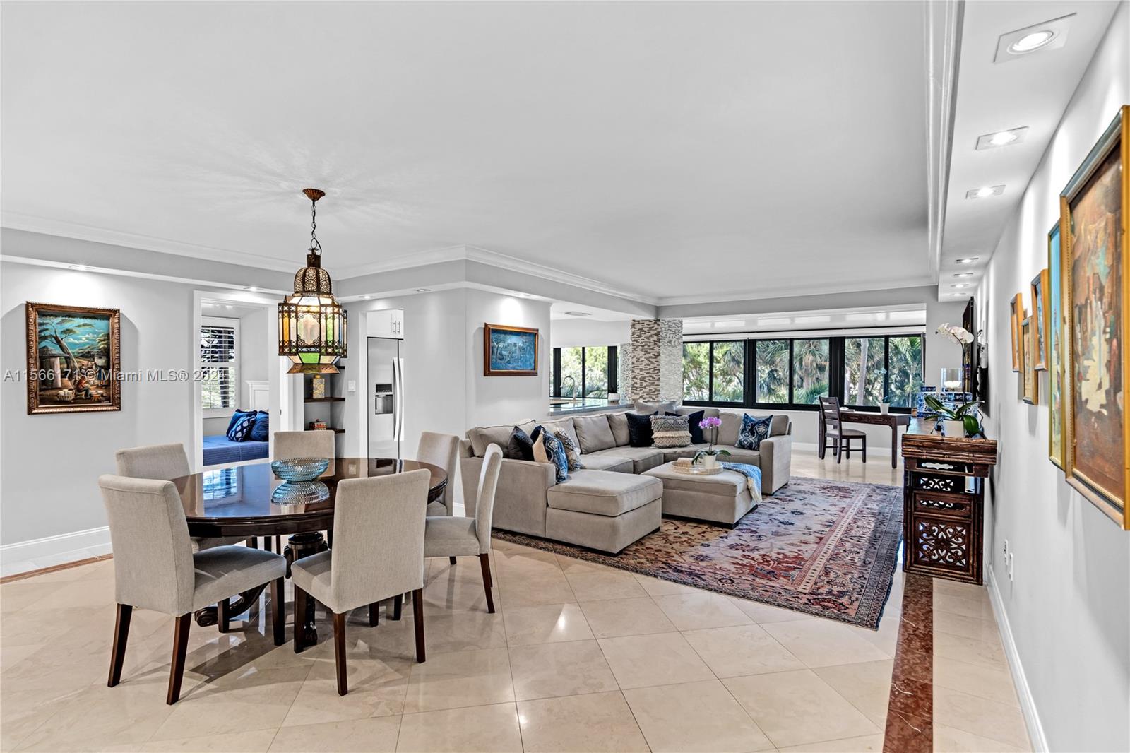 2333 Brickell Ave, Miami, Florida 33129, 3 Bedrooms Bedrooms, ,2 BathroomsBathrooms,Residential,Sold,Brickell Bay Club,Brickell Ave,A11566171