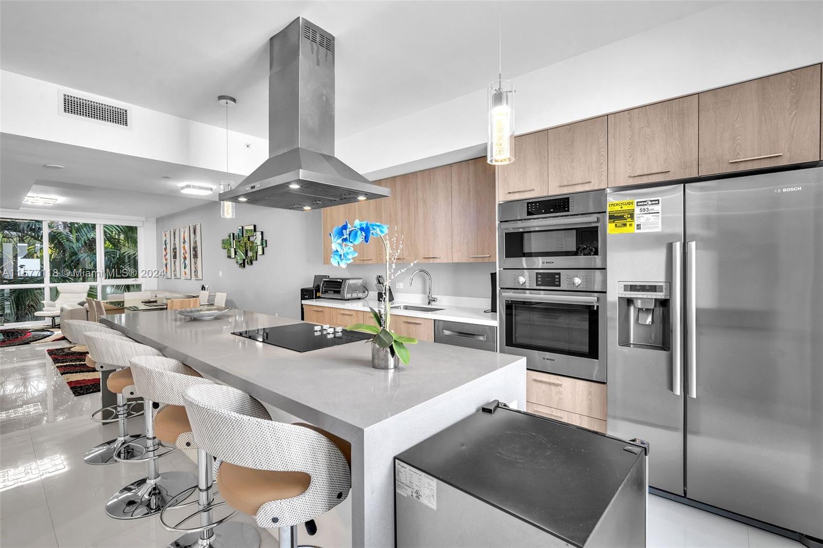 1000 99th St, Bay Harbor Islands, Florida 33154, 4 Bedrooms Bedrooms, ,4 BathroomsBathrooms,Residential Lease,For Rent,BAY HARBOR ISLAND,99th St,A11577118