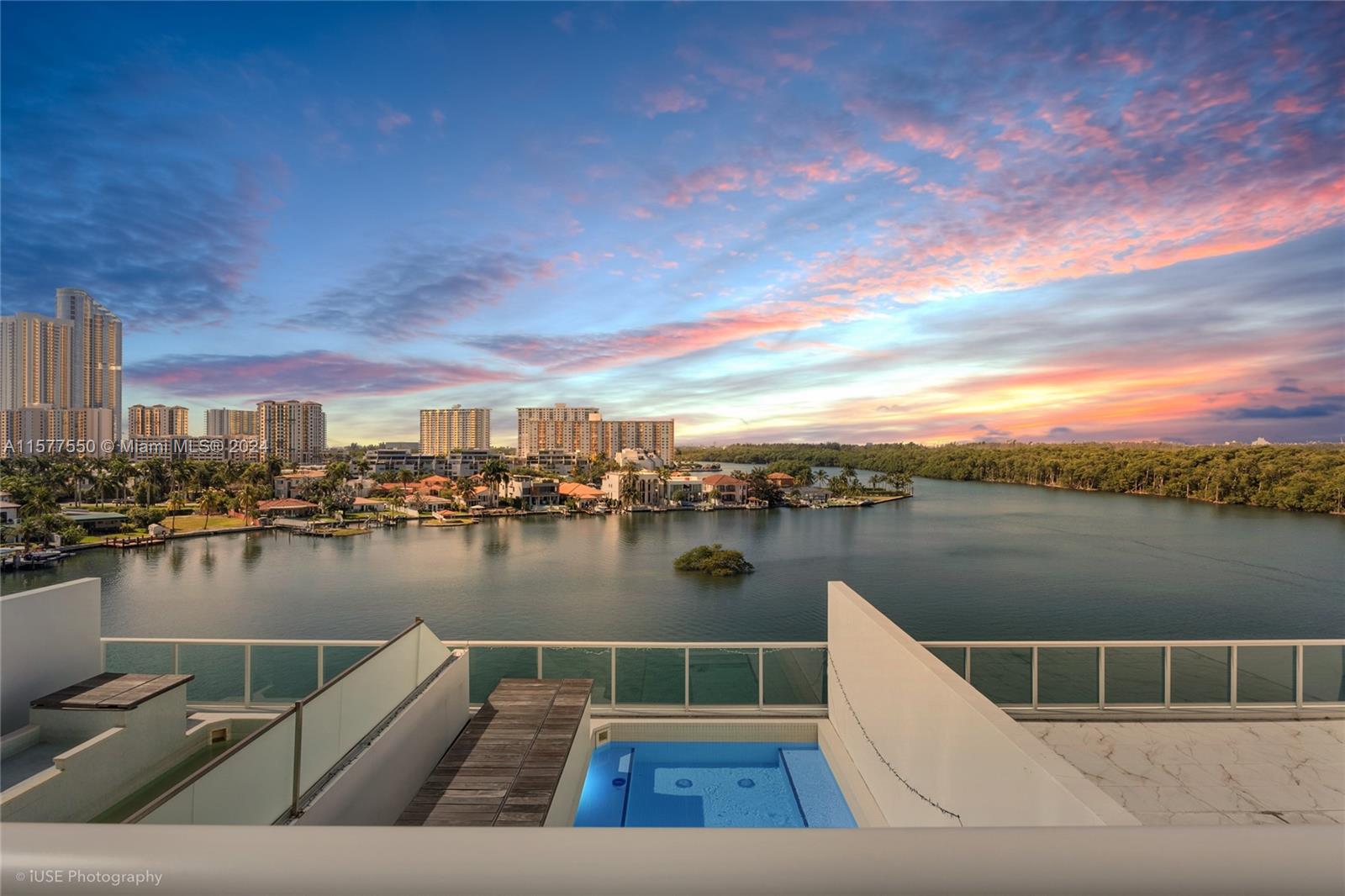 400 Sunny Isles Blvd, Sunny Isles Beach, Florida 33160, 3 Bedrooms Bedrooms, ,2 BathroomsBathrooms,Residential,For Sale,400 SUNNY ISLES CONDO WES,Sunny Isles Blvd,A11577550