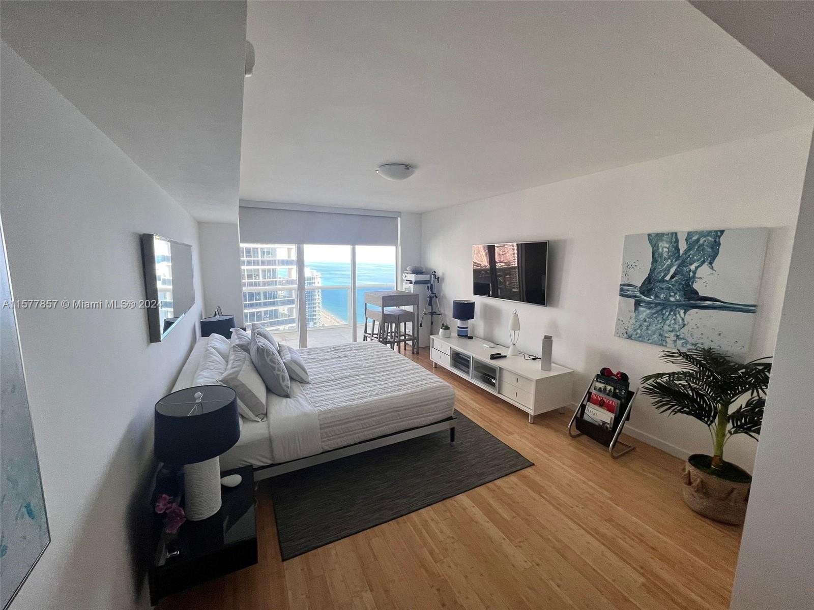 1830 Ocean Dr, Hallandale Beach, Florida 33009, 2 Bedrooms Bedrooms, ,2 BathroomsBathrooms,Residential Lease,For Rent,BEACH CLUB TWO CONDO,Ocean Dr,A11577857