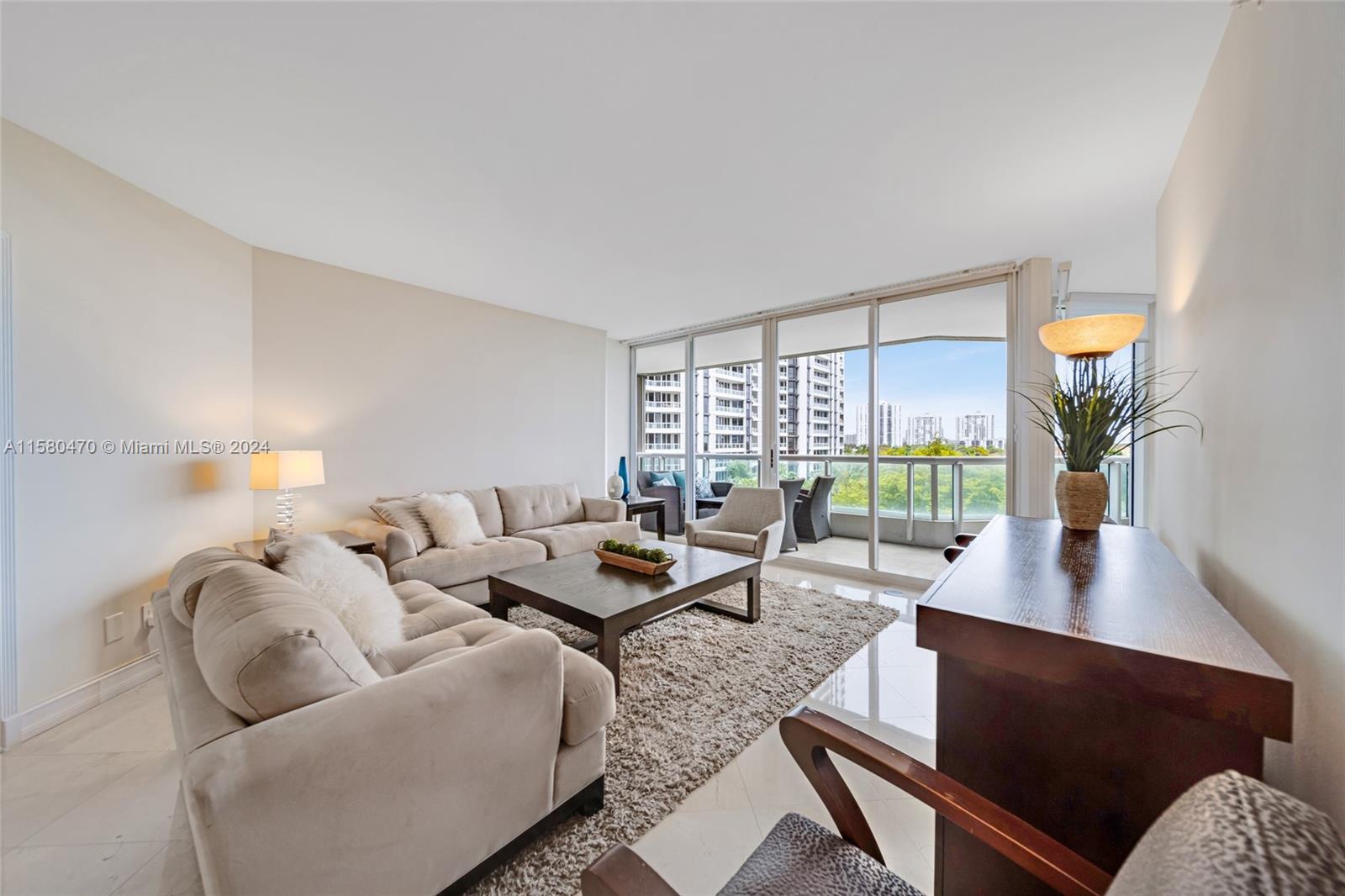 21205 Yacht Club Dr, Aventura, Florida 33180, 3 Bedrooms Bedrooms, ,2 BathroomsBathrooms,Residential Lease,For Rent,NORTH TOWER AT THE POINT,Yacht Club Dr,A11580470