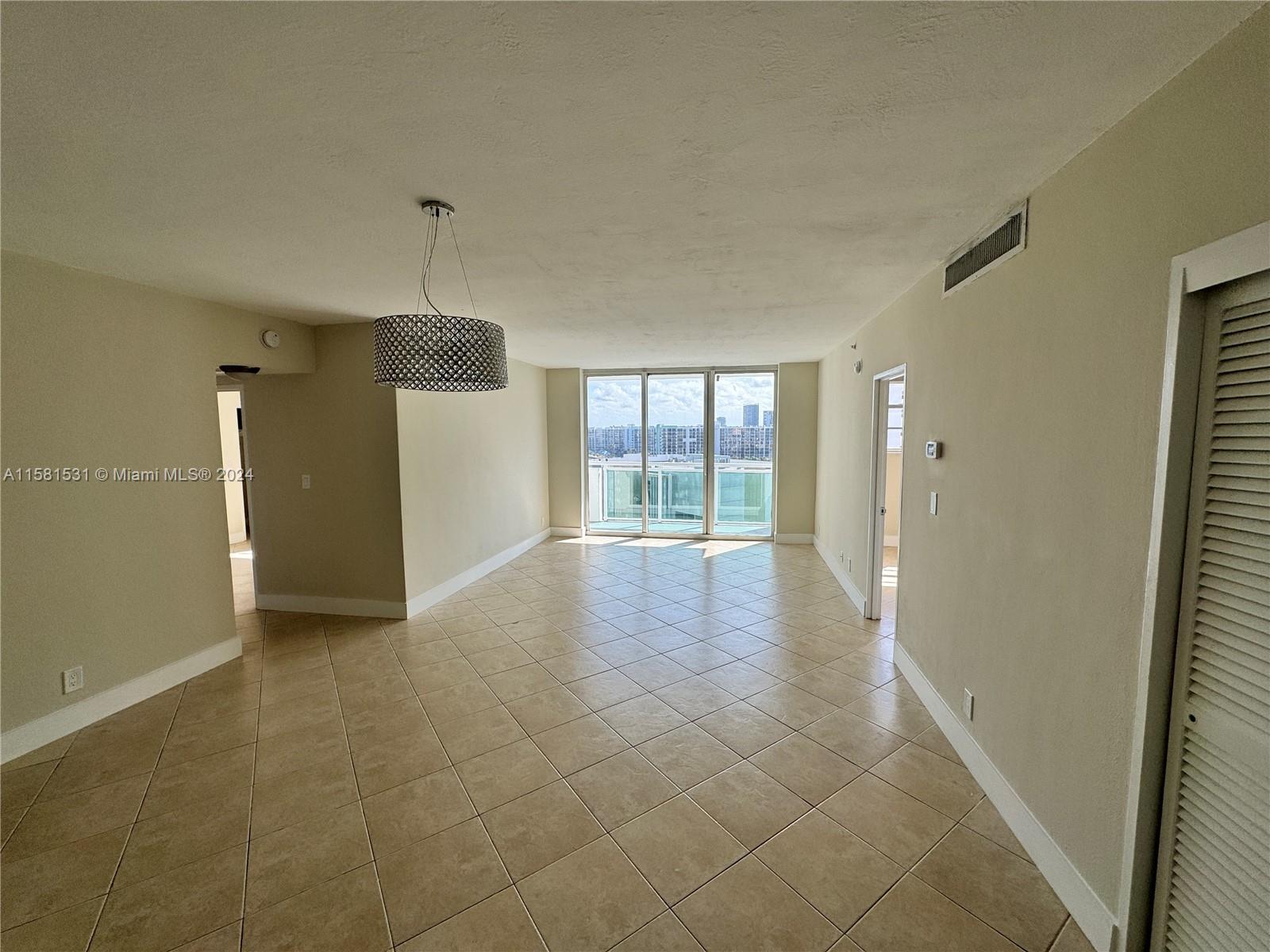 3001 Ocean Dr, Hollywood, Florida 33019, 2 Bedrooms Bedrooms, ,2 BathroomsBathrooms,Residential Lease,For Rent,RESIDENCES ON HOLLYWOOD B,Ocean Dr,A11581531