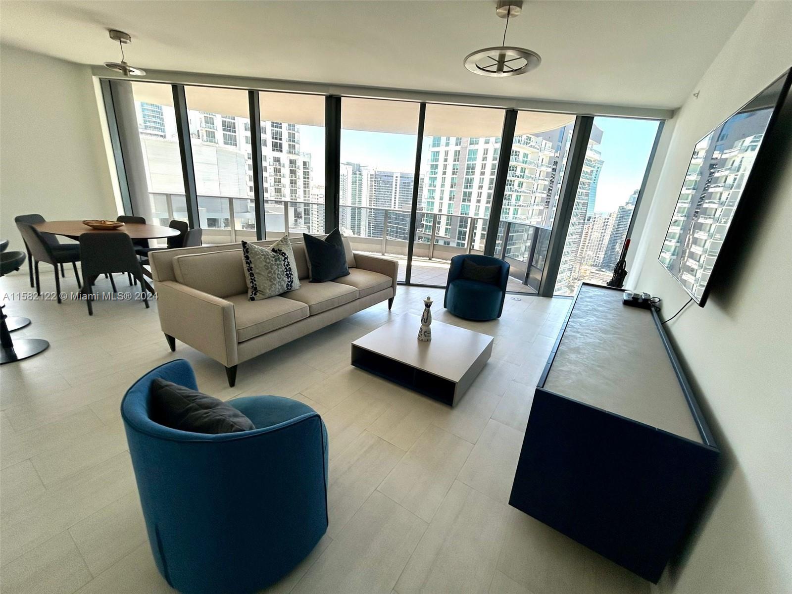 1000 Brickell Plz, Miami, Florida 33131, 2 Bedrooms Bedrooms, ,2 BathroomsBathrooms,Residential Lease,For Rent,Brickell Flatiron,Brickell Plz,A11582122
