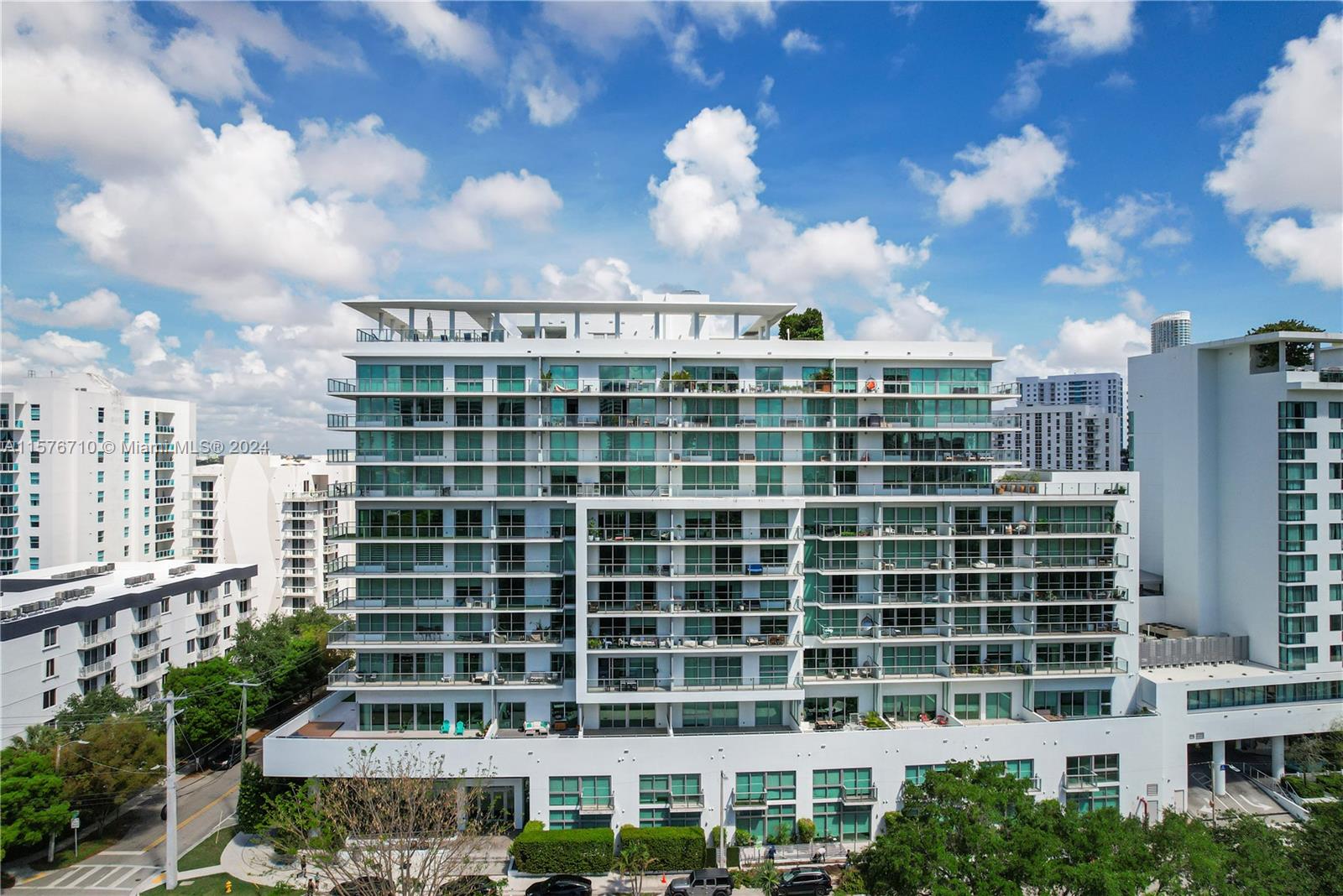 1600 1st Ave, Miami, Florida 33129, 2 Bedrooms Bedrooms, ,2 BathroomsBathrooms,Residential,Sold,LE PARC AT BRICKELL,1st Ave,A11576710