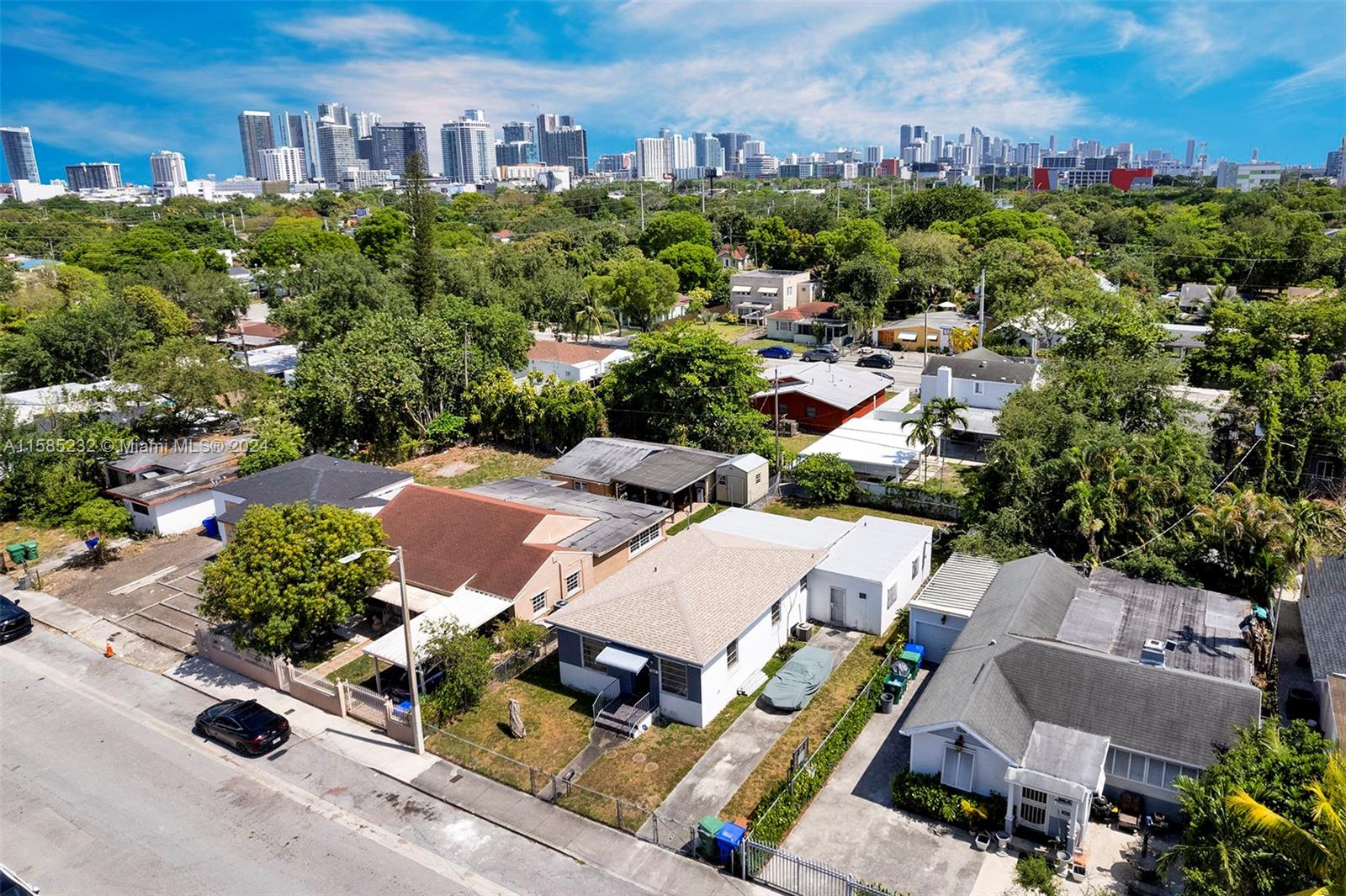 420 45th St, Miami, Florida 33127, 3 Bedrooms Bedrooms, ,2 BathroomsBathrooms,Residential,Sold,COLUMBIA PARK CORR PL,45th St,A11585232