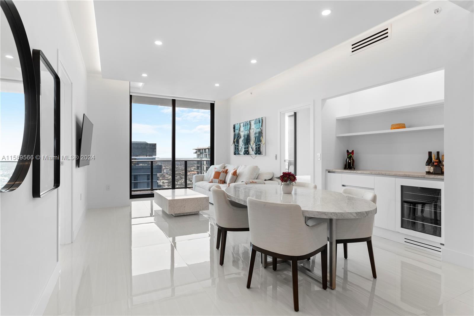 801 Miami Ave, Miami, Florida 33130, 2 Bedrooms Bedrooms, ,2 BathroomsBathrooms,Residential,For Sale,SLS LUX RESIDENCES,Miami Ave,A11589566