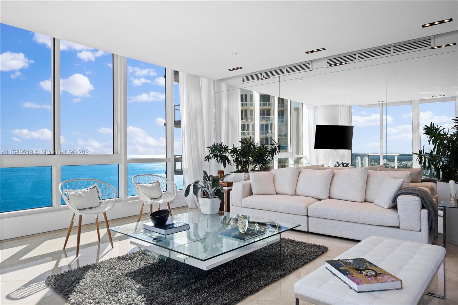 100 Pointe Dr, Miami Beach, Florida 33139, 4 Bedrooms Bedrooms, ,4 BathroomsBathrooms,Residential Lease,For Rent,CONTINUUM ON SOUTH BEACH,Pointe Dr,A11589918 100 Pointe Dr, Miami Beach, Florida 33139, 4 Bedrooms Bedrooms, ,4 BathroomsBathrooms,Residential Lease,For Rent,CONTINUUM ON SOUTH BEACH,Pointe Dr,A11589918