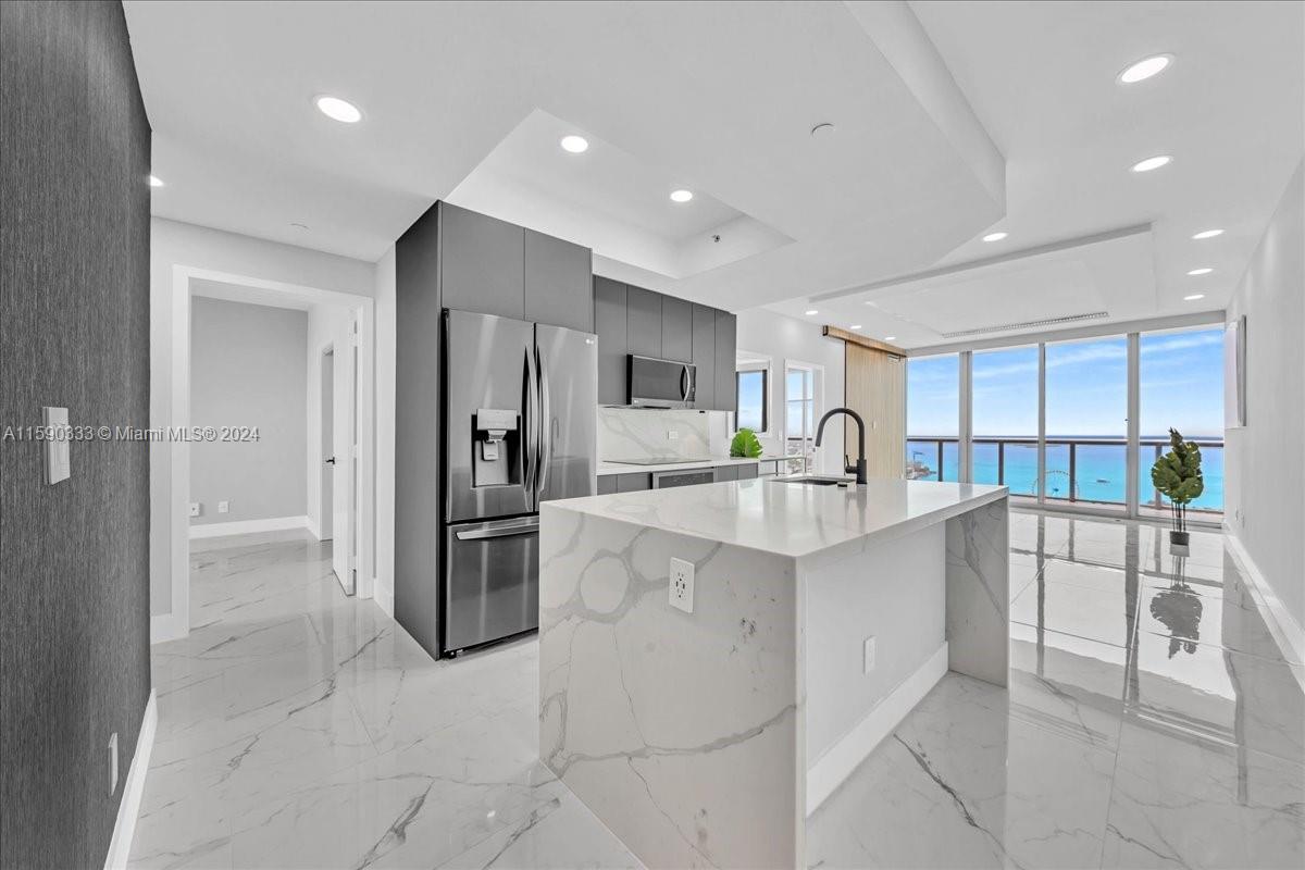 888 Biscayne Blvd, Miami, Florida 33132, 2 Bedrooms Bedrooms, ,2 BathroomsBathrooms,Residential Lease,For Rent,MARINABLUE CONDO,Biscayne Blvd,A11590333