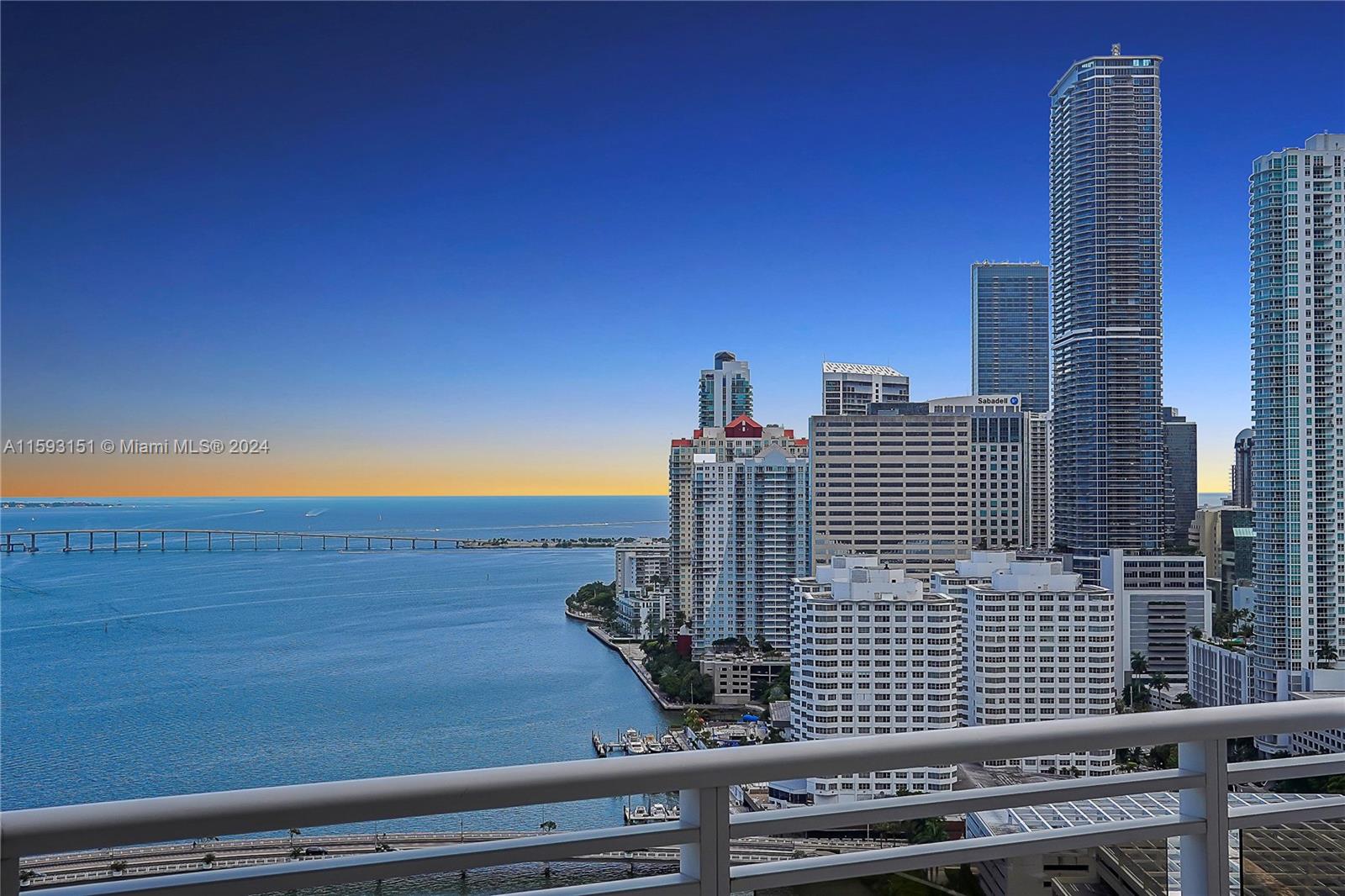 901 Brickell Key Blvd, Miami, Florida 33131, 3 Bedrooms Bedrooms, ,3 BathroomsBathrooms,Residential Lease,For Rent,CARBONELL CONDO,Brickell Key Blvd,A11593151