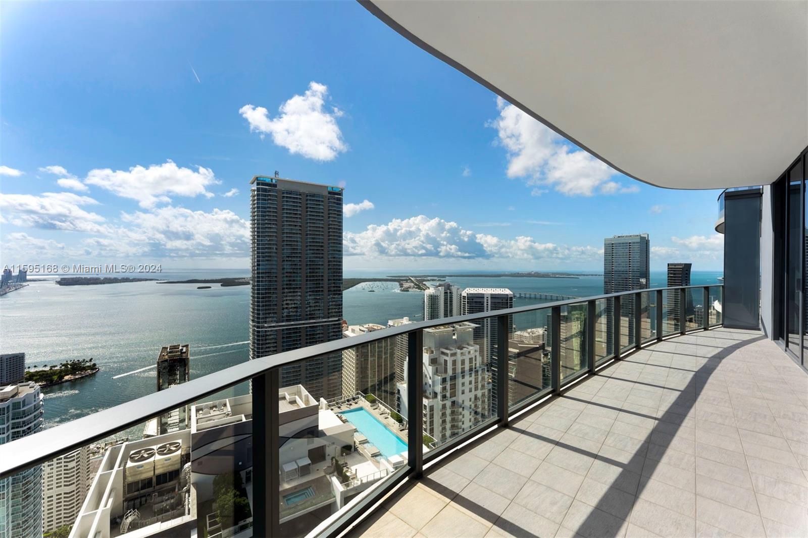 1000 Brickell Plz, Miami, Florida 33131, 3 Bedrooms Bedrooms, ,3 BathroomsBathrooms,Residential Lease,For Rent,BRICKELL FLATIRON CONDO,Brickell Plz,A11595168