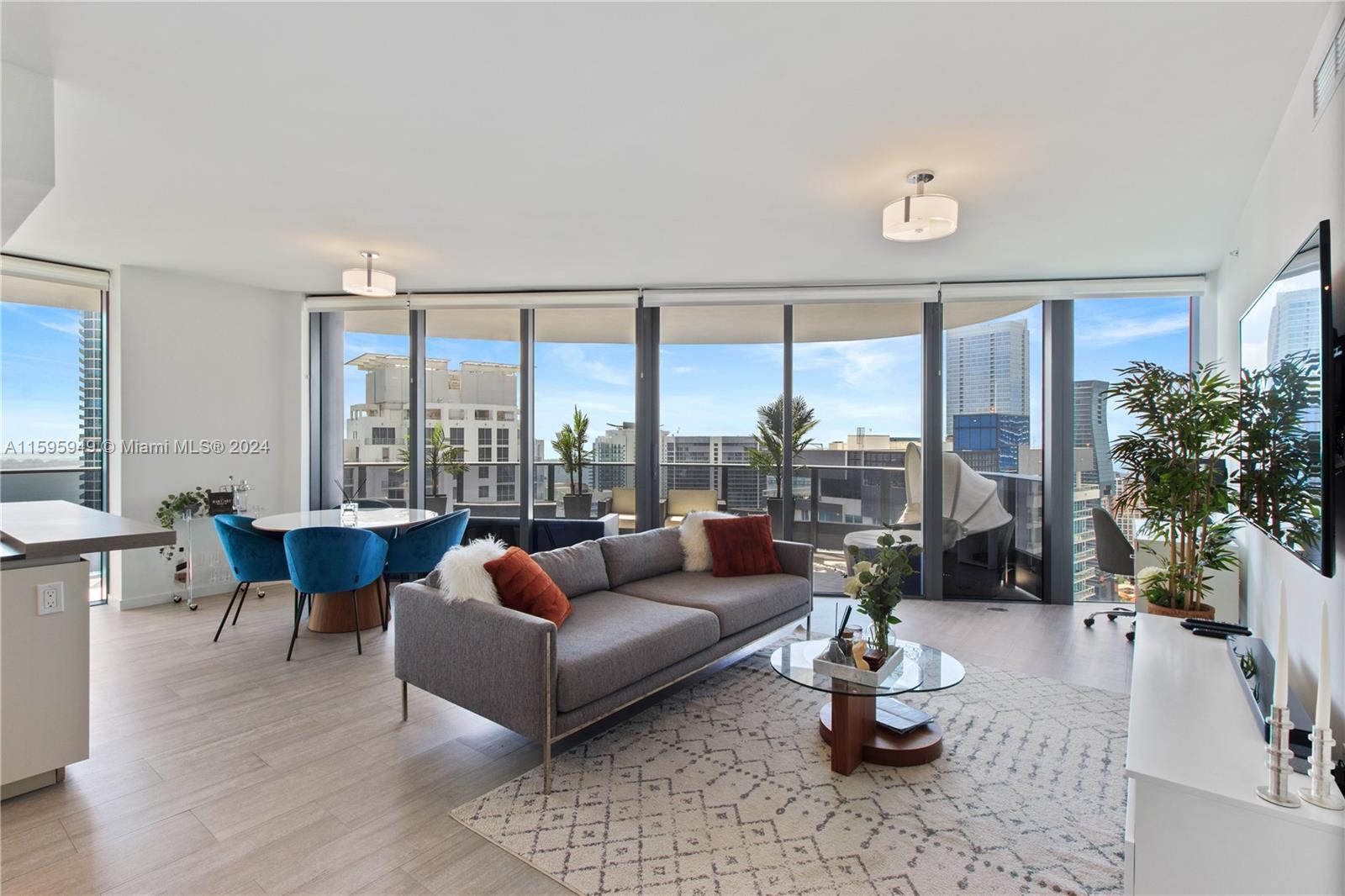 1000 Brickell Plaza, Miami, Florida 33131, 2 Bedrooms Bedrooms, ,2 BathroomsBathrooms,Residential Lease,For Rent,BRICKELL FLATIRON CONDO,Brickell Plaza,A11595949