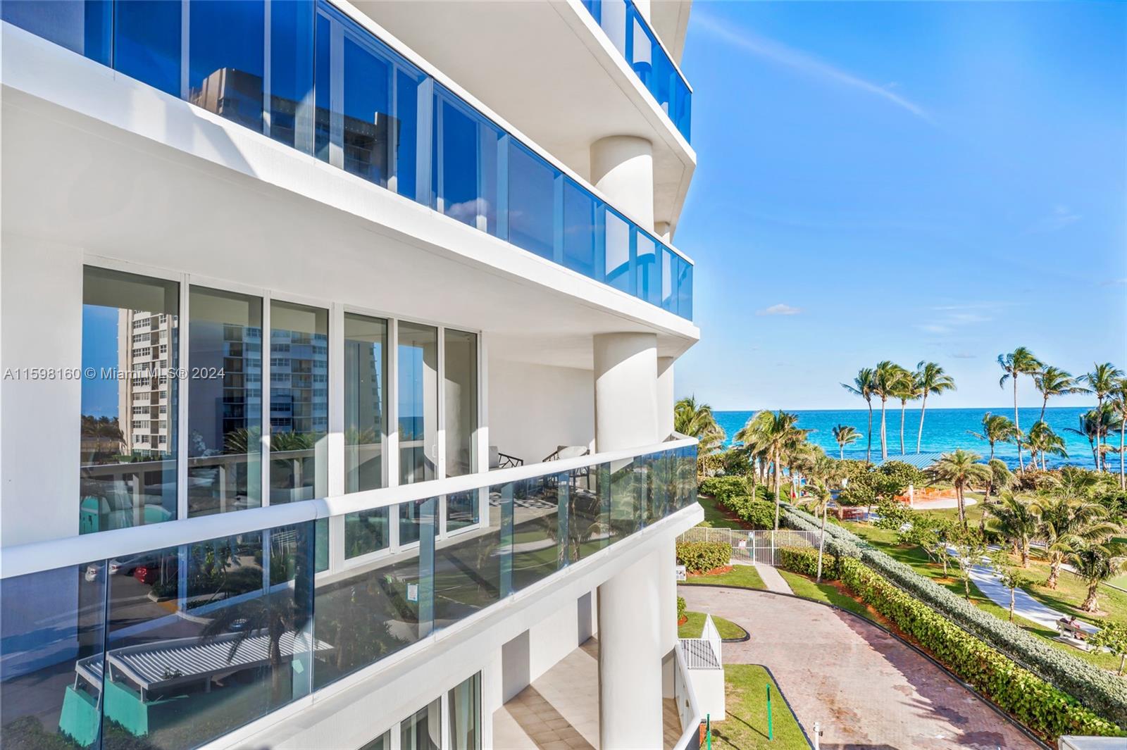 1850 Ocean Dr, Hallandale Beach, Florida 33009, 2 Bedrooms Bedrooms, ,2 BathroomsBathrooms,Residential Lease,For Rent,BEACH CLUB CONDO,Ocean Dr,A11598160
