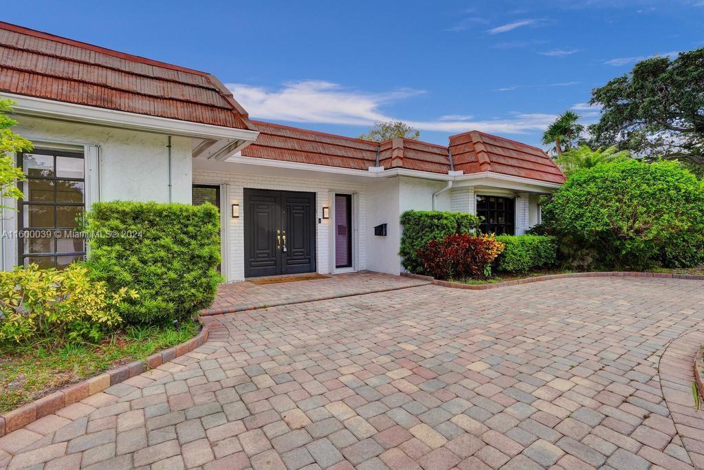 19710 23rd Ave, Miami, Florida 33180, 5 Bedrooms Bedrooms, ,3 BathroomsBathrooms,Residential Lease,For Rent,NORTH LAKE ESTATES,23rd Ave,A11600039