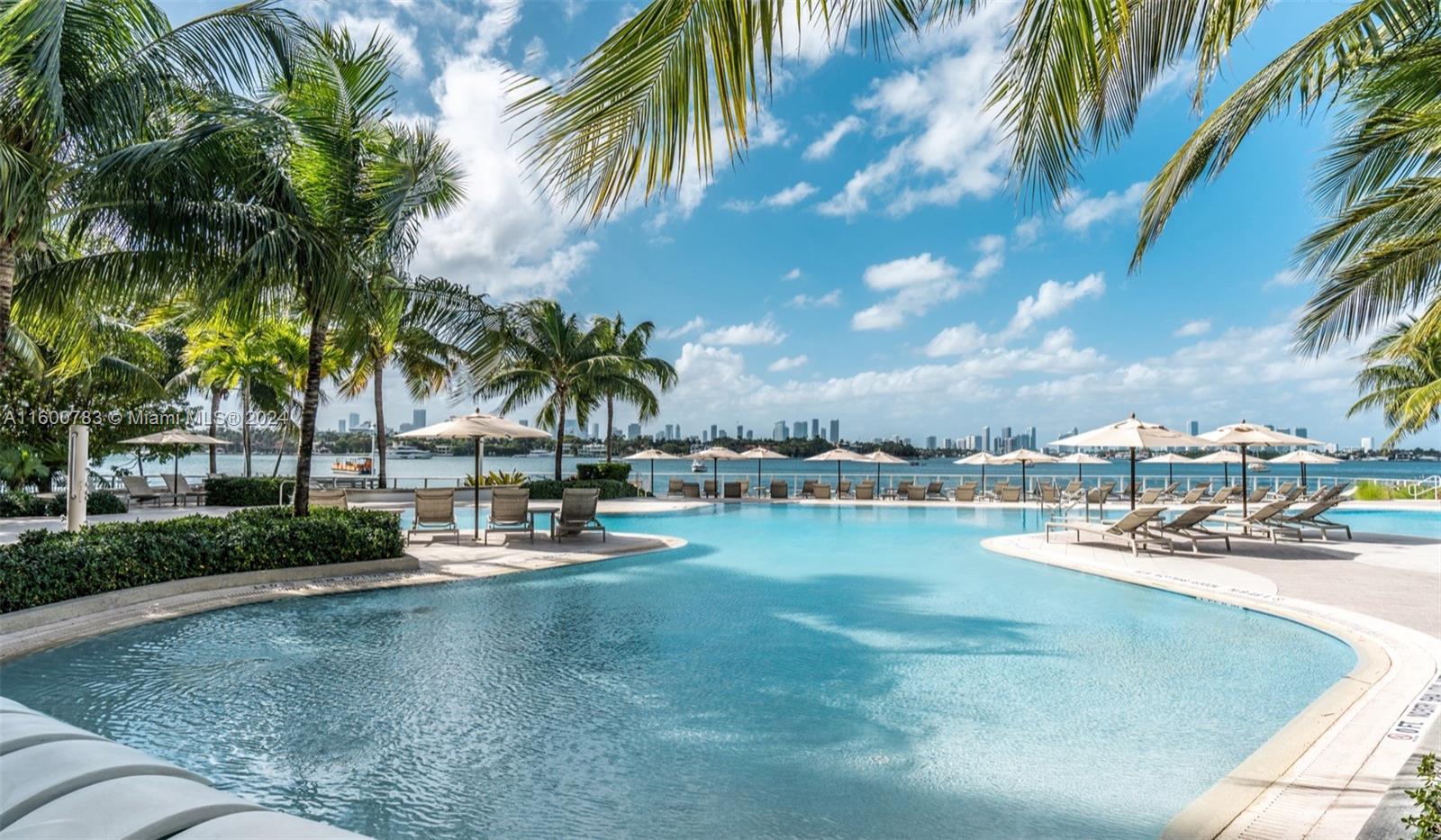 910 West Ave, Miami Beach, Florida 33139, 2 Bedrooms Bedrooms, ,2 BathroomsBathrooms,Residential Lease,For Rent,Southgate Towers,West Ave,A11600783