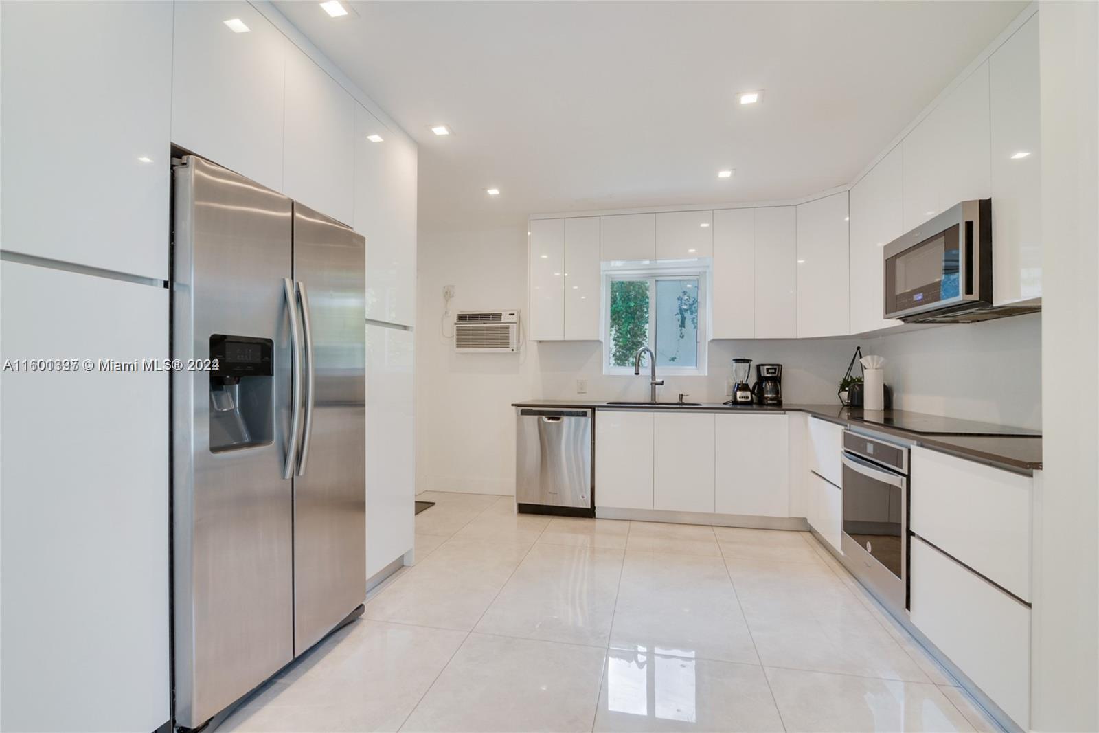 2555 202nd St, Miami, Florida 33180, 5 Bedrooms Bedrooms, ,3 BathroomsBathrooms,Residential Lease,For Rent,ENCHANTED LAKE SEC 2 - AN,202nd St,A11601397