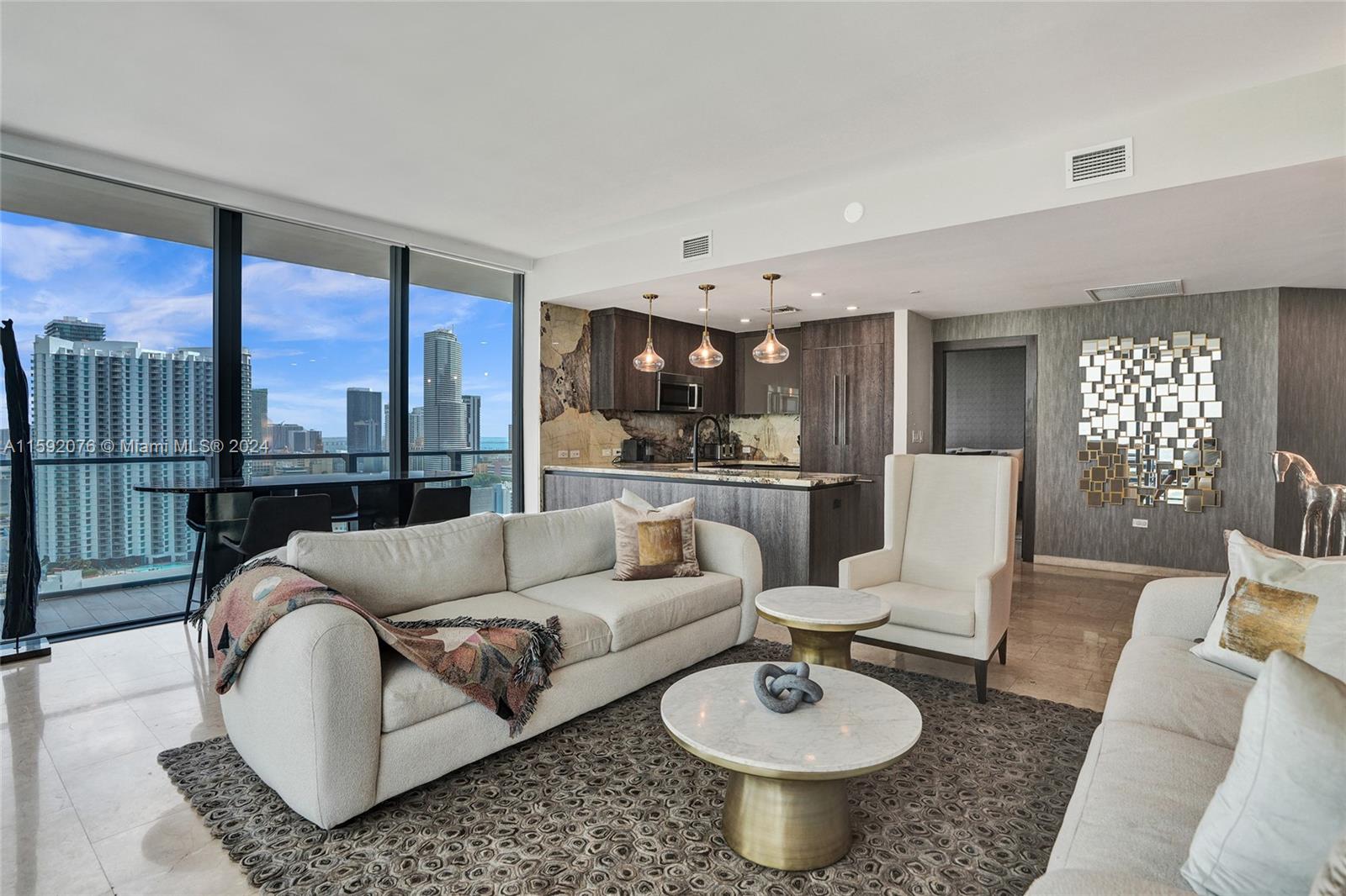 88 7th st, Miami, Florida 33130, 3 Bedrooms Bedrooms, ,3 BathroomsBathrooms,Residential Lease,For Rent,RISE CONDO,7th st,A11592076