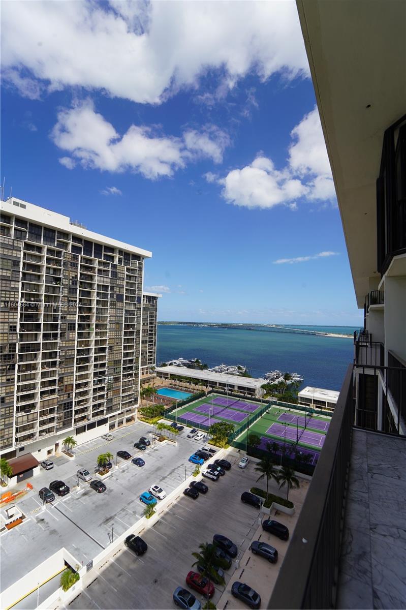 1915 Brickell Ave, Miami, Florida 33129, 4 Bedrooms Bedrooms, ,3 BathroomsBathrooms,Residential Lease,For Rent,BRICKELL PLACE PHASE II C,Brickell Ave,A11604564