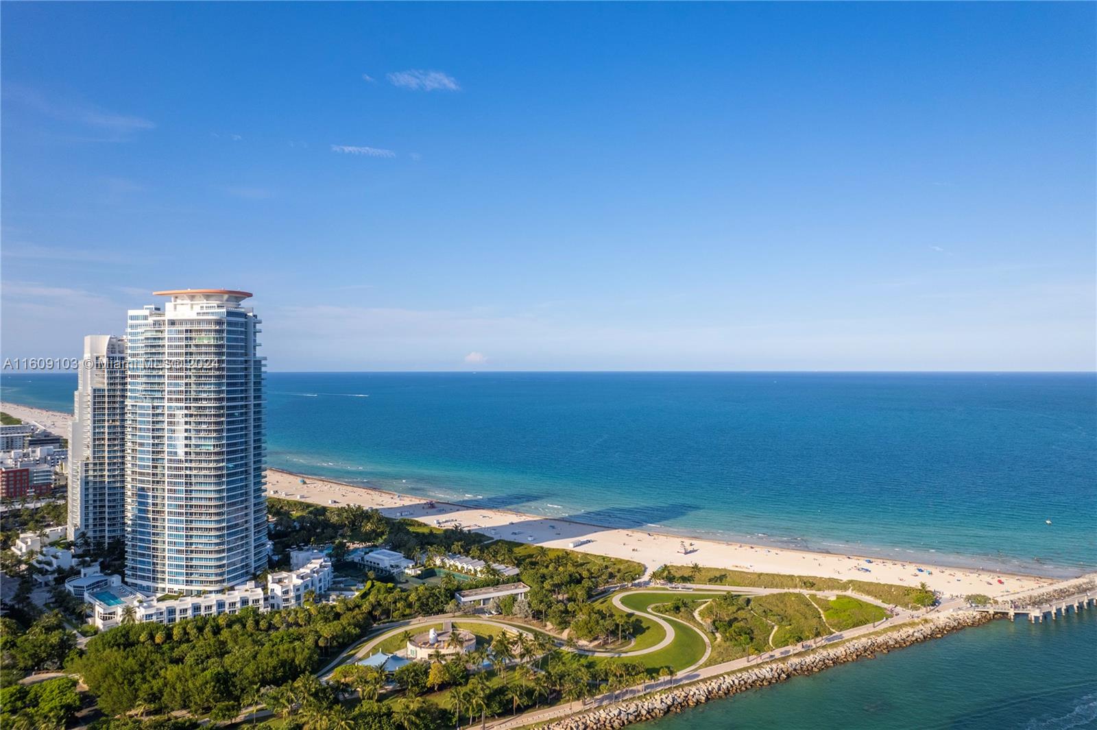 100 Pointe Dr, Miami Beach, Florida 33139, 5 Bedrooms Bedrooms, ,5 BathroomsBathrooms,Residential Lease,For Rent,CONTINUUM ON SOUTH BEACH,Pointe Dr,A11609103