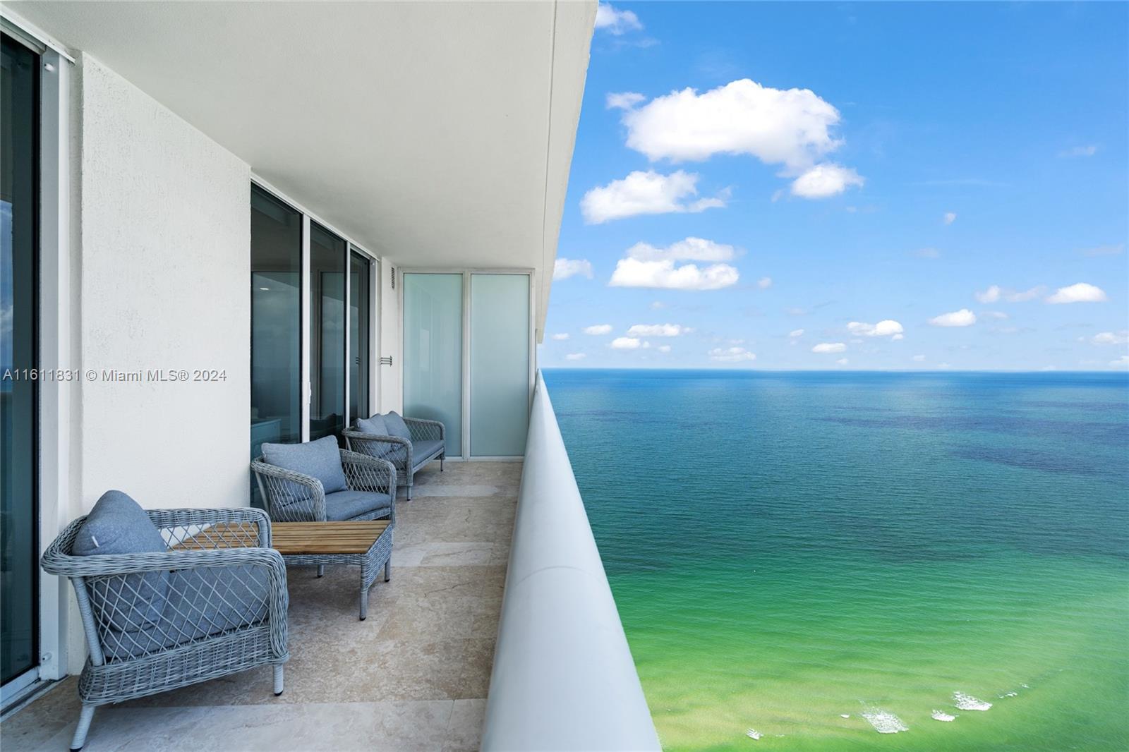 1830 Ocean Dr, Hallandale Beach, Florida 33009, 3 Bedrooms Bedrooms, ,3 BathroomsBathrooms,Residential Lease,For Rent,BEACH CLUB TWO CONDO,Ocean Dr,A11611831