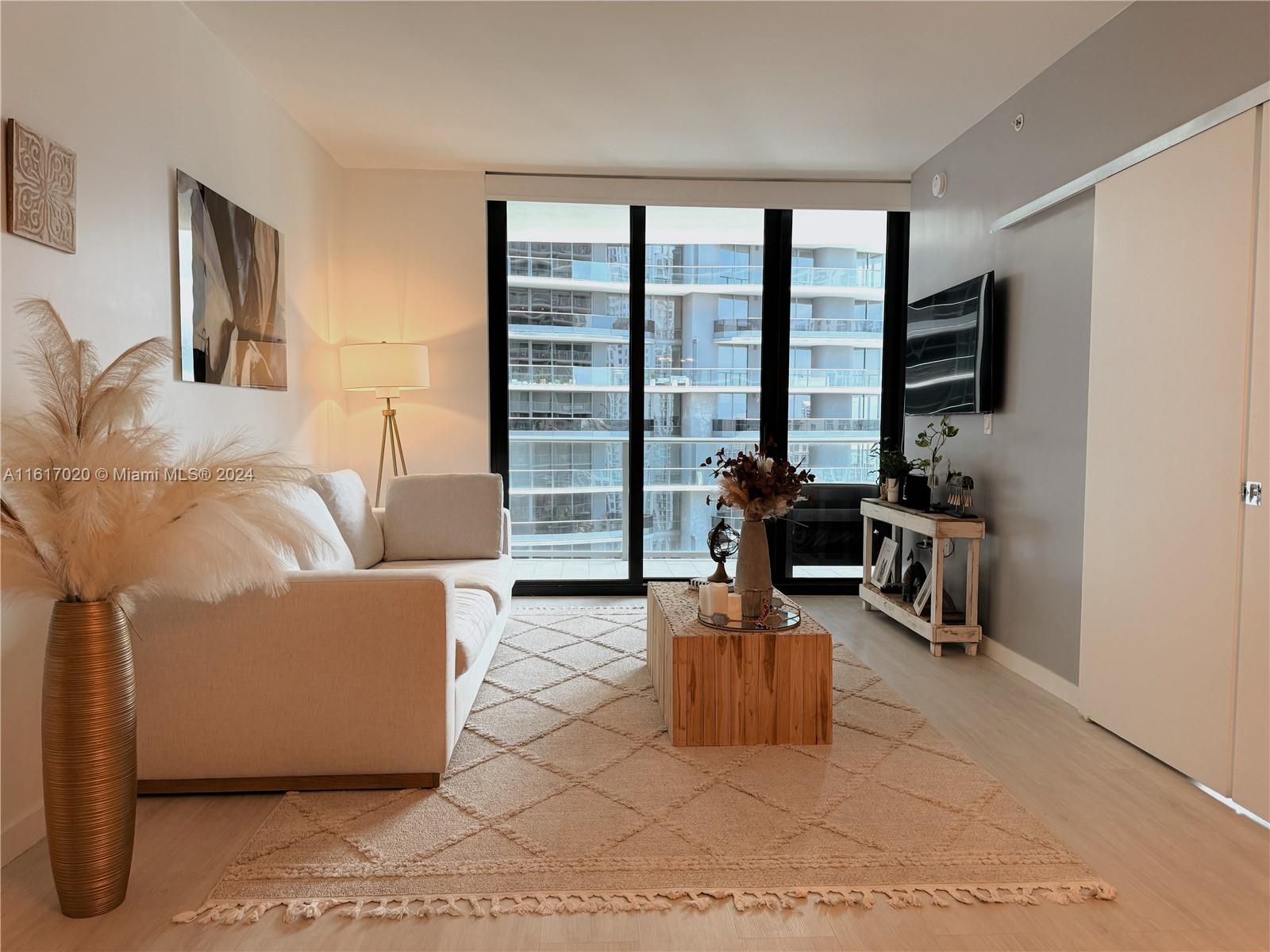 1010 Brickell Ave, Miami, Florida 33131, 1 Bedroom Bedrooms, ,1 BathroomBathrooms,Residential,For Sale,1010 Brickell Ave,Brickell Ave,A11617020